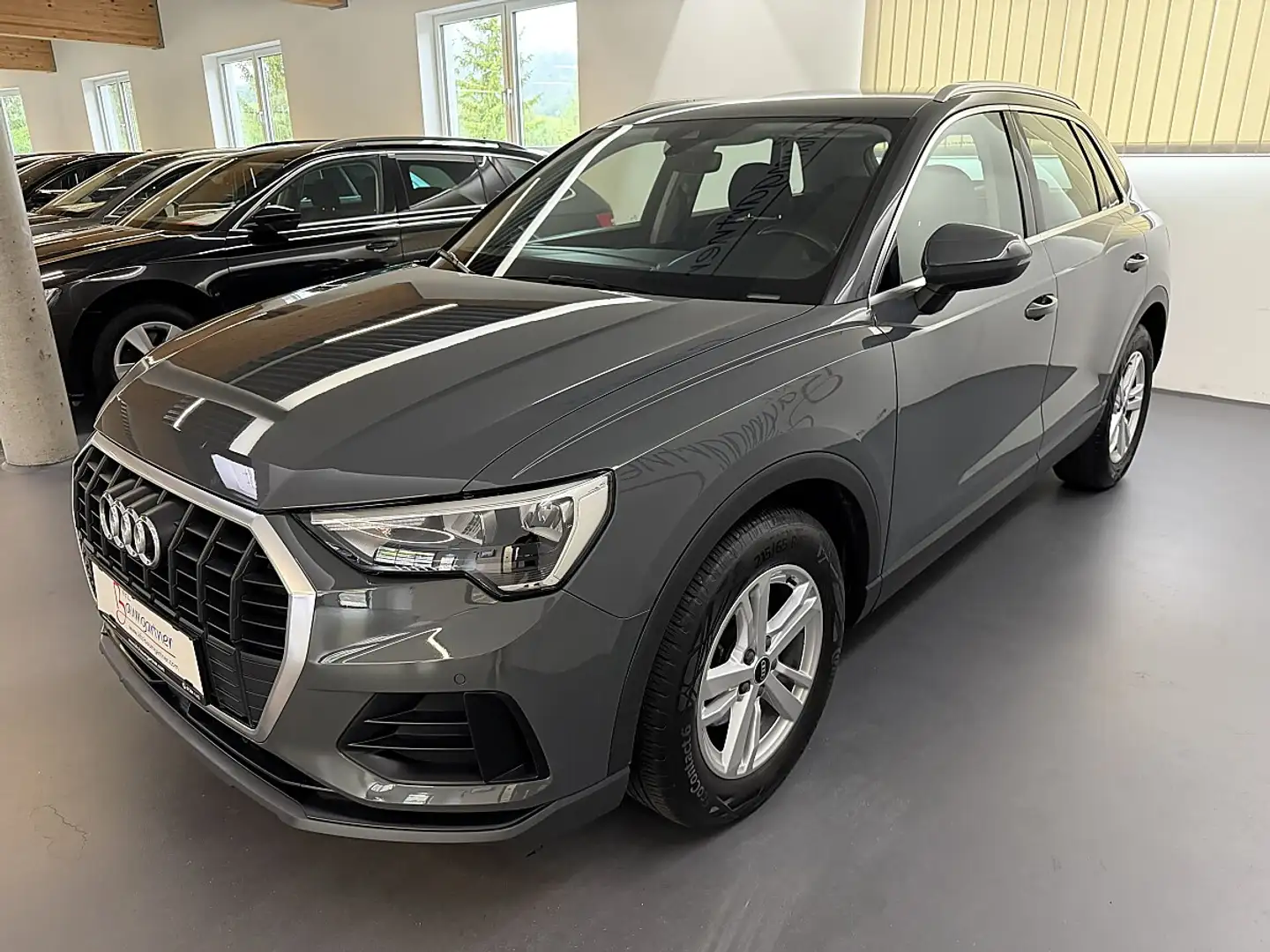 Audi Q3 35TDI S-tronic *LED*NAVI*ACC*Virtual Cockpit*Al... Grau - 2