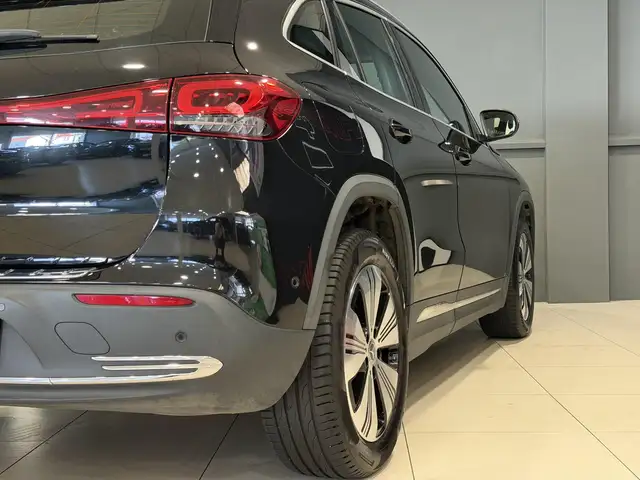 Mercedes-Benz Eqa view 19