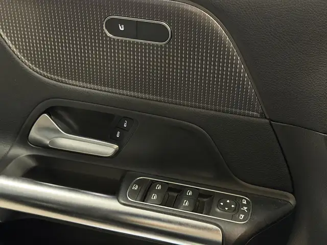 Mercedes-Benz Eqa view 25