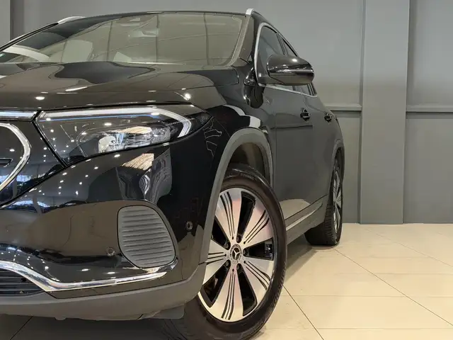 Mercedes-Benz Eqa view 2