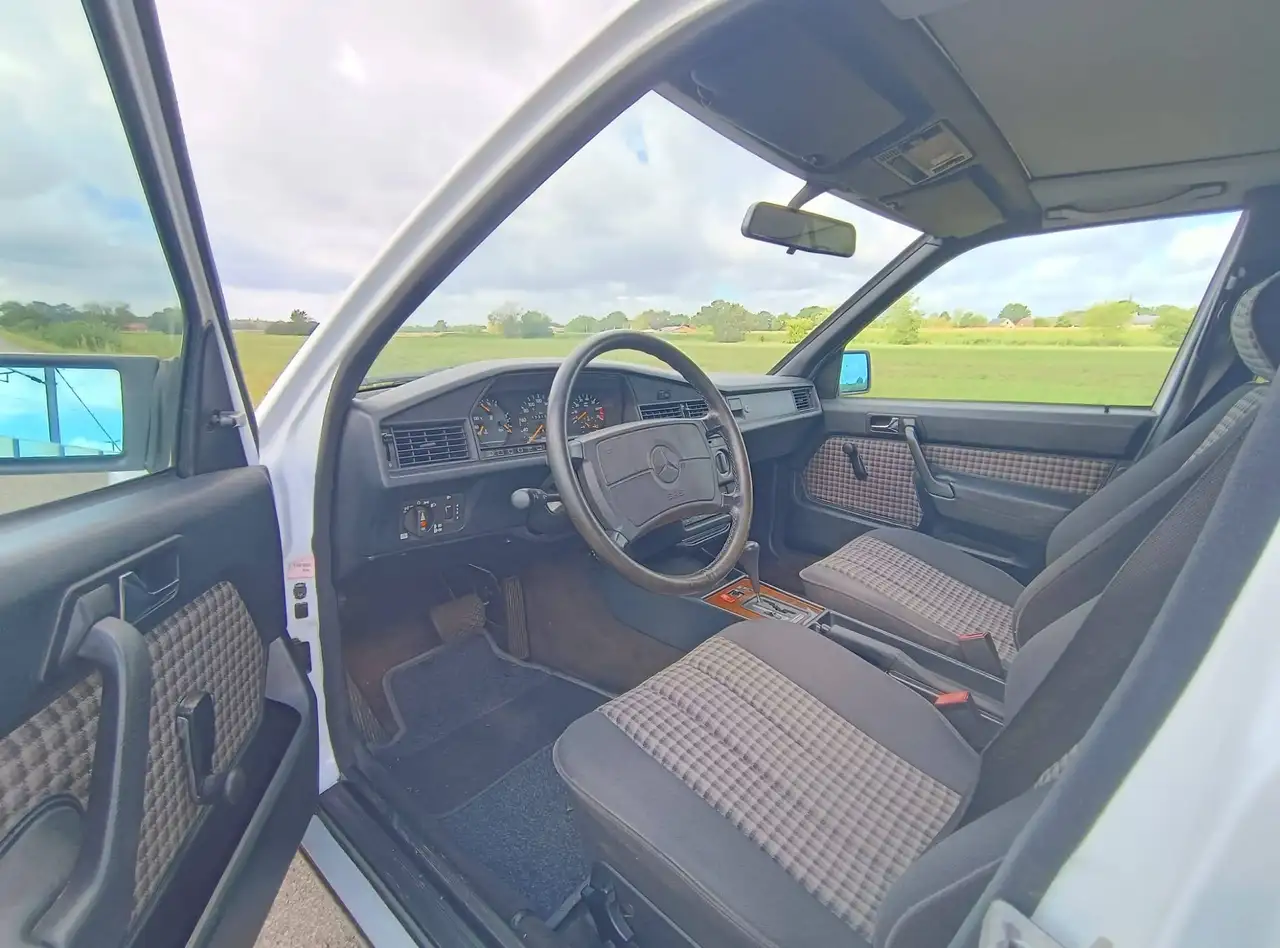 Mercedes-Benz 190 Sportline, foto 11