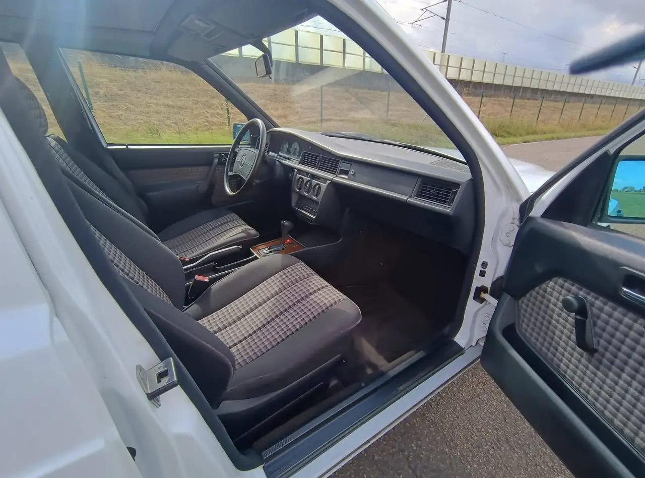 Mercedes-Benz 190 Sportline, foto 7