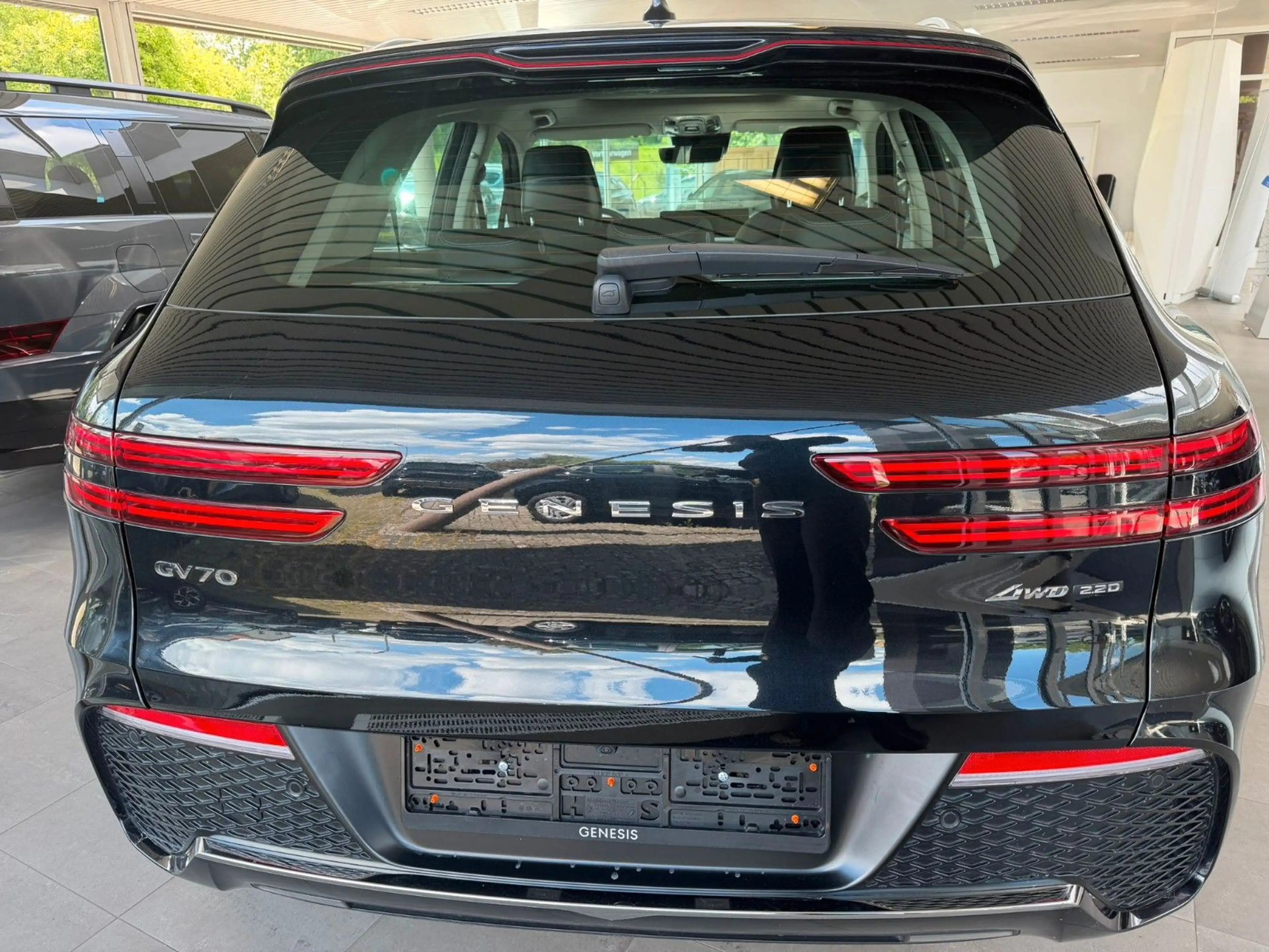 Genesis GV70 2.2 D 8AT AWD Luxury Pano Tech Lexicon Comf — photo 4