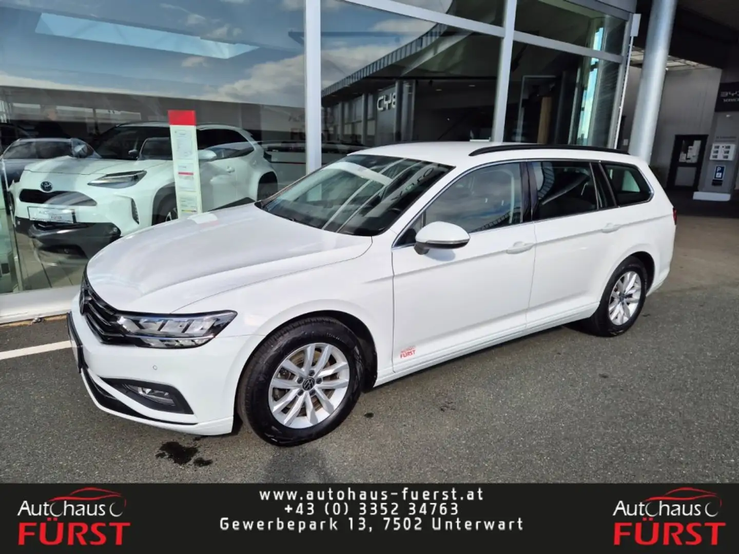 Volkswagen Passat Variant Business 2,0 SCR TDI DSG *8-Fach* Bianco - 1