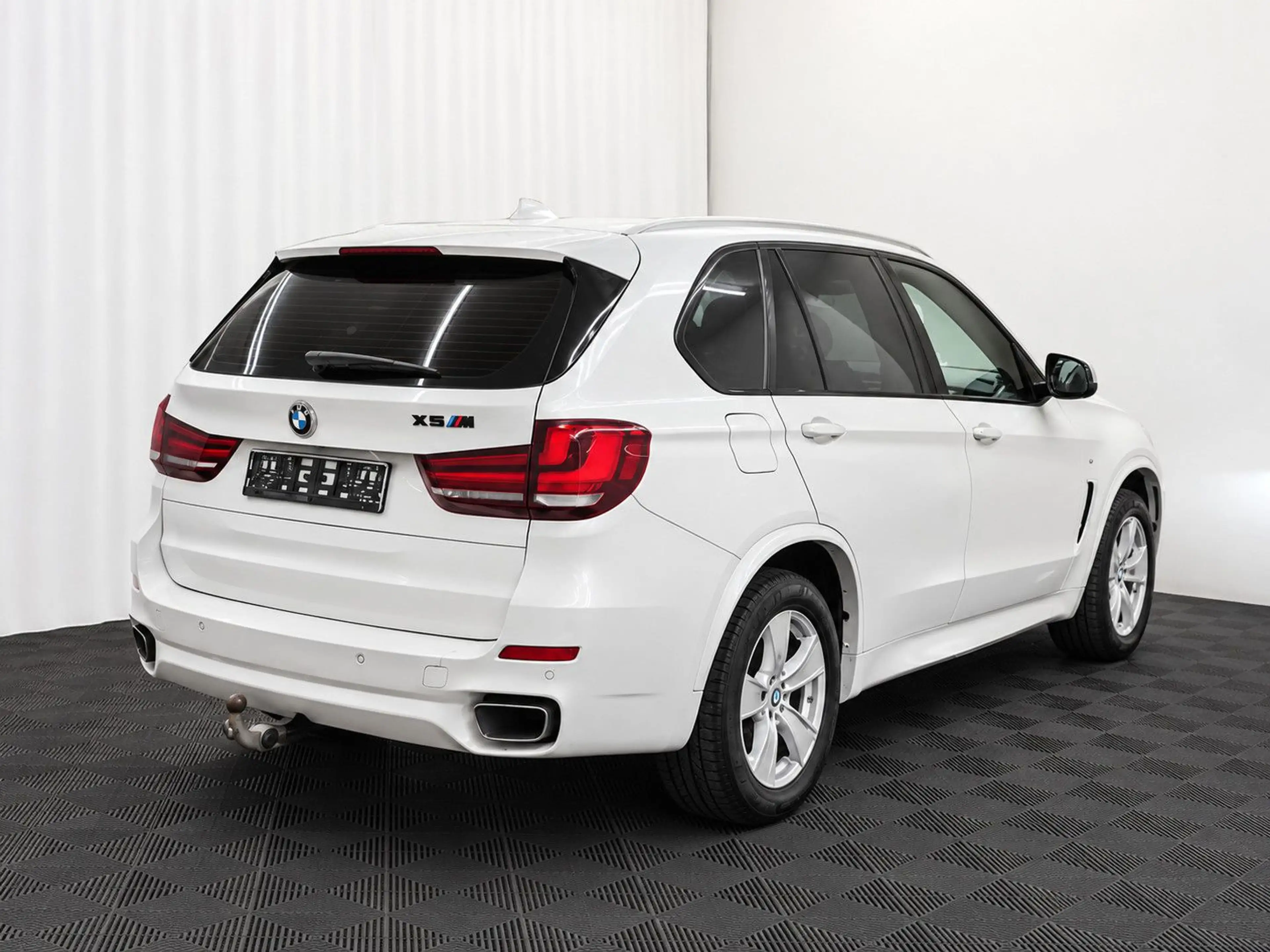 BMW X5 xDrive 40d **M SPORT** E-SITZE+HUD+ACC+AHKPL — photo 2