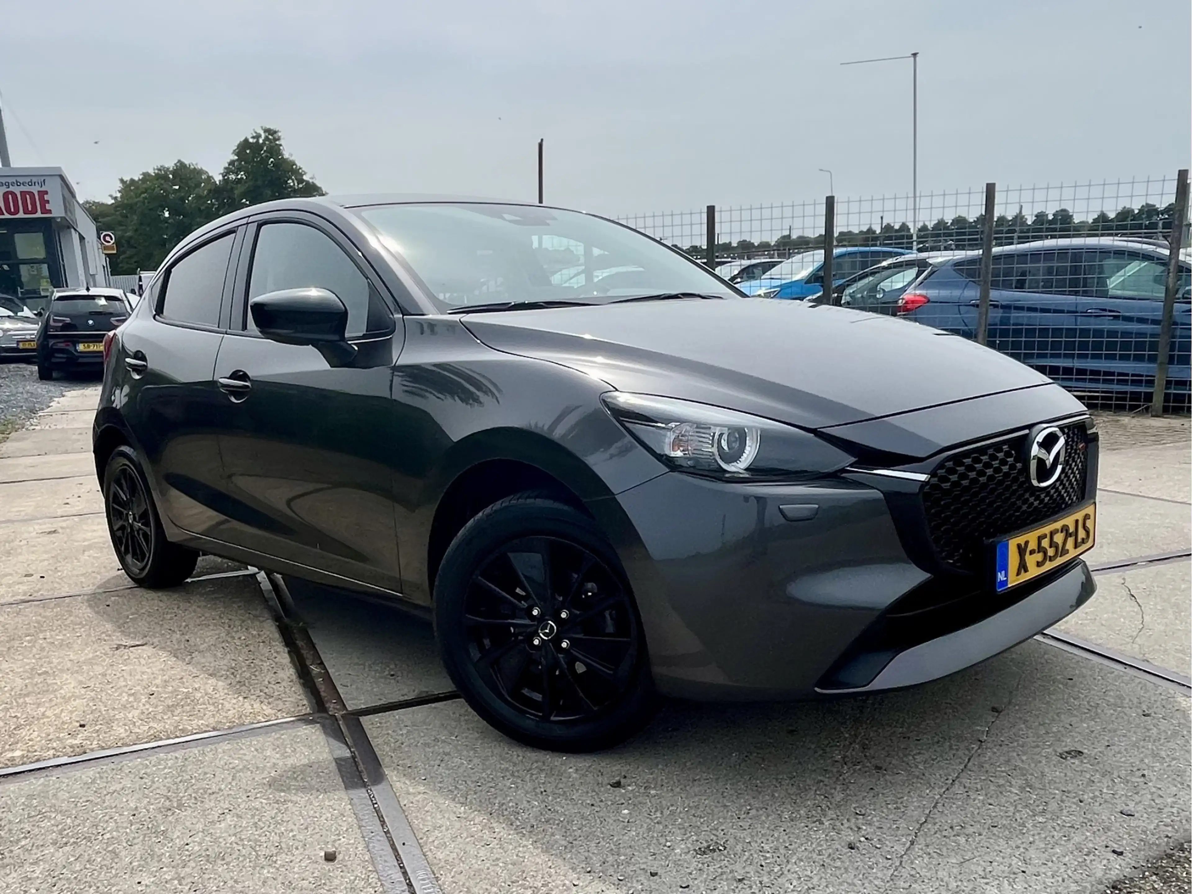 Mazda 2 1.5 e-SkyActiv-G 90 Homura — photo 3
