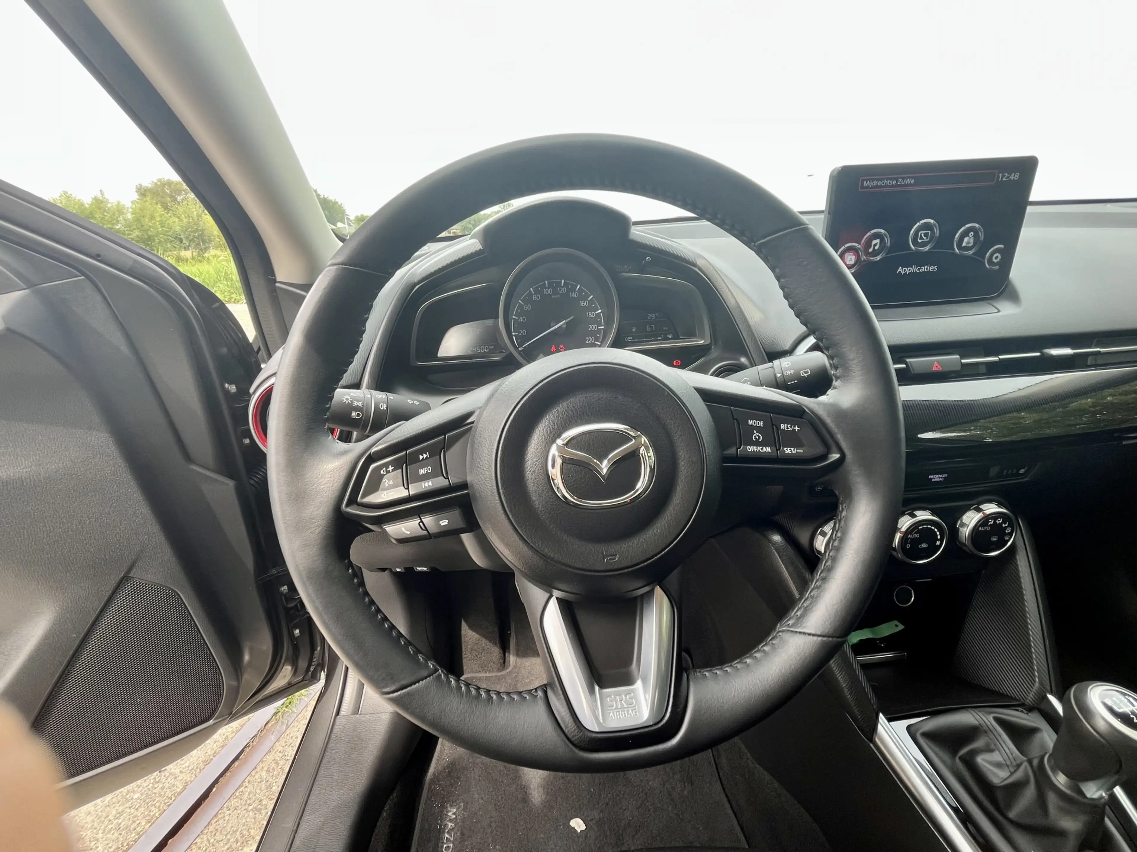 Mazda 2 1.5 e-SkyActiv-G 90 Homura — photo 15