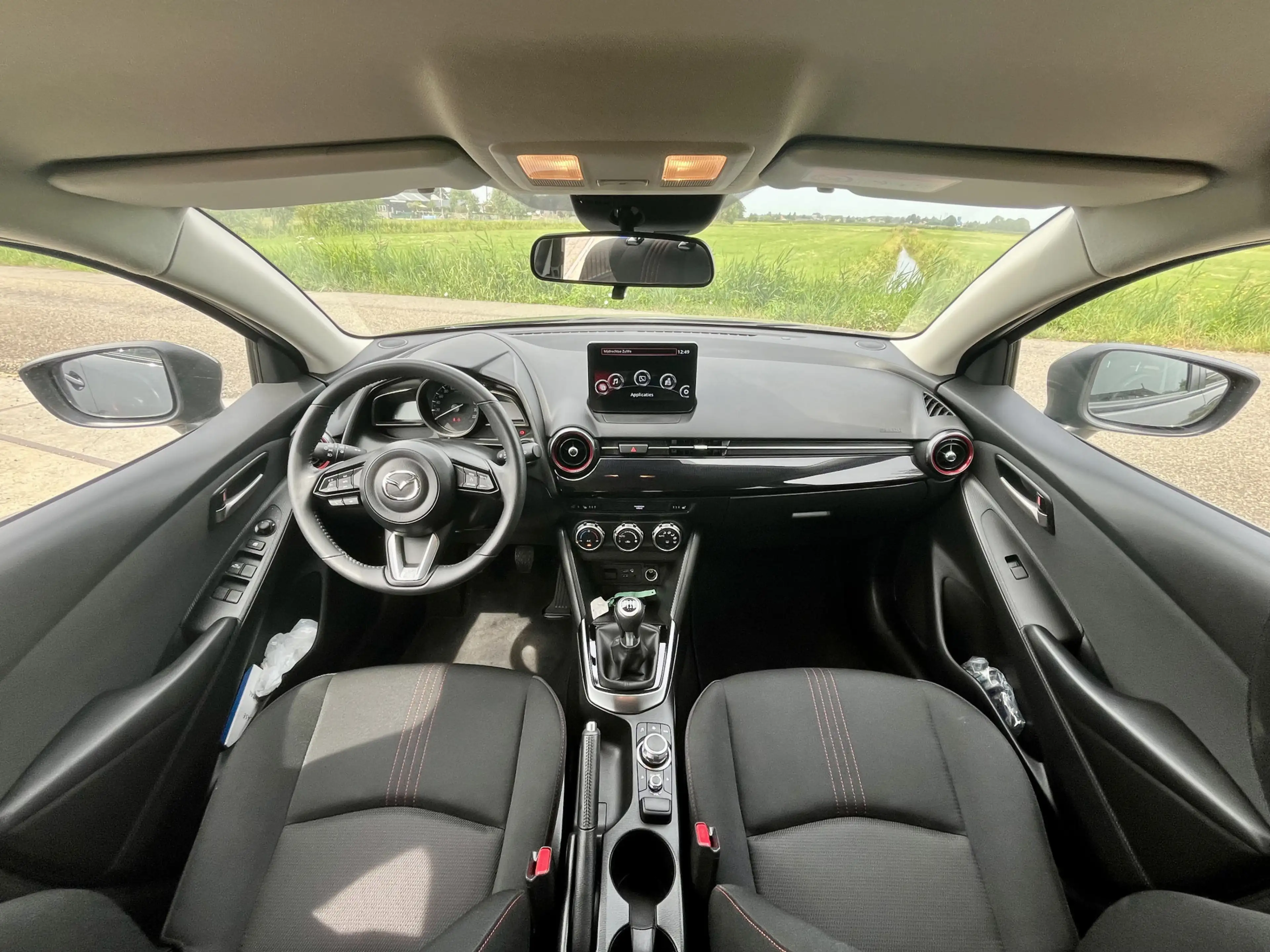 Mazda 2 1.5 e-SkyActiv-G 90 Homura — photo 12