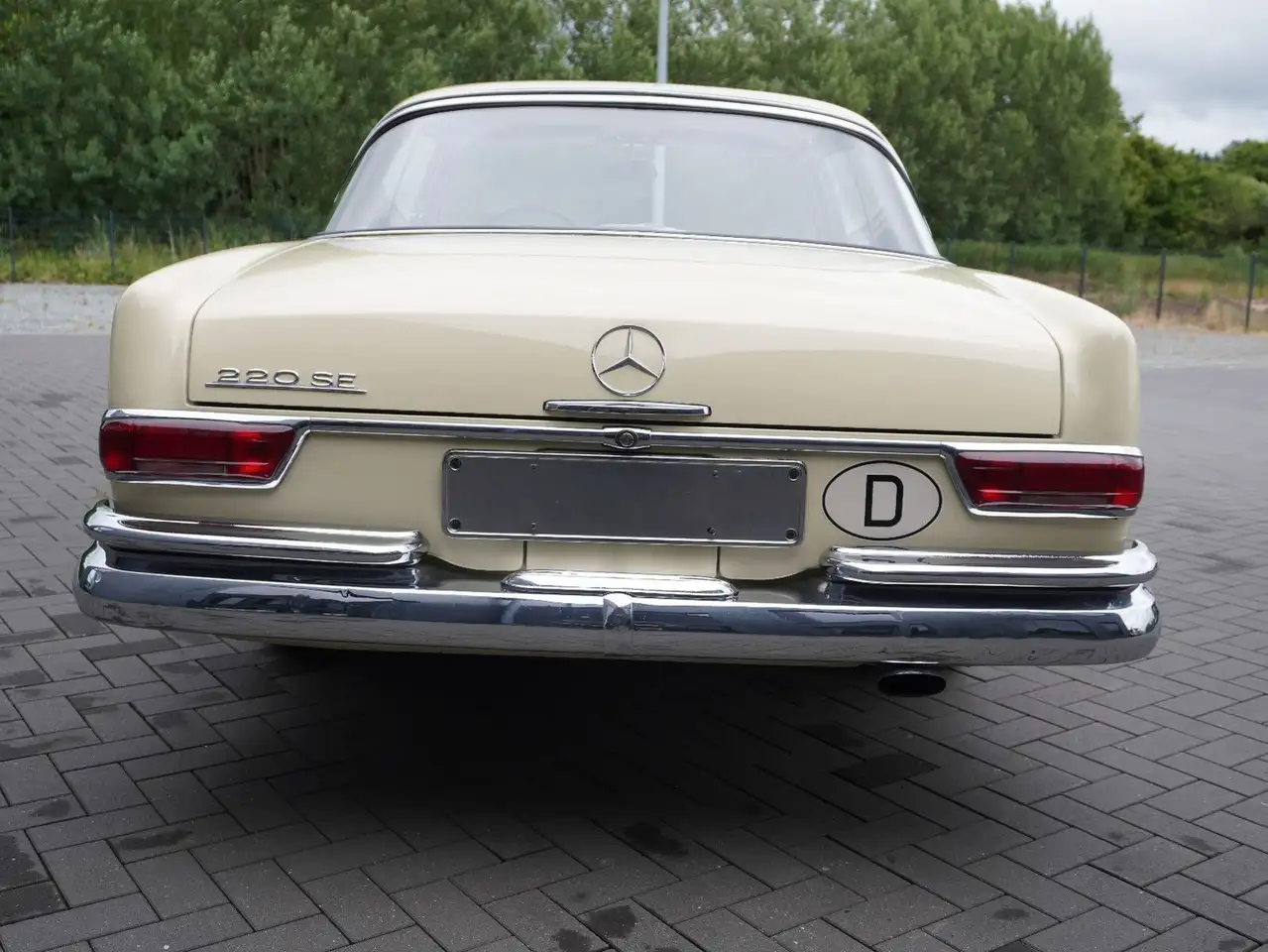 Mercedes-Benz 220 SEC W 111, foto 4