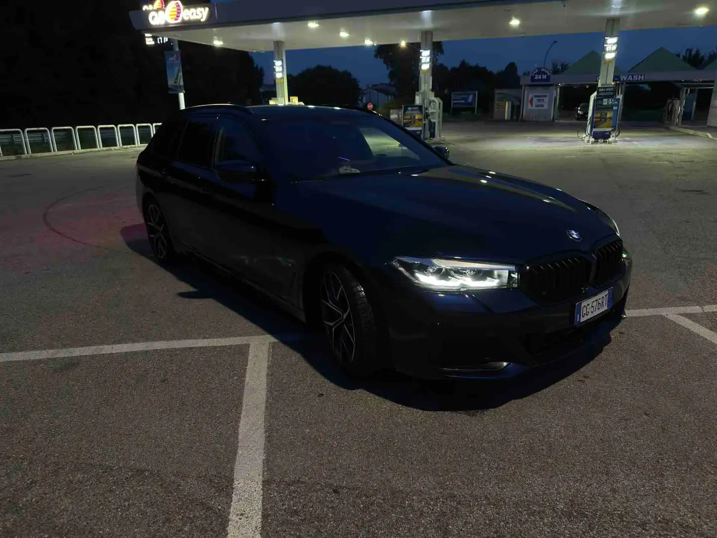 BMW 530 G31 530d mhev 48V xdrive MSport Tetto Soft Close Blu/Azzurro - 2