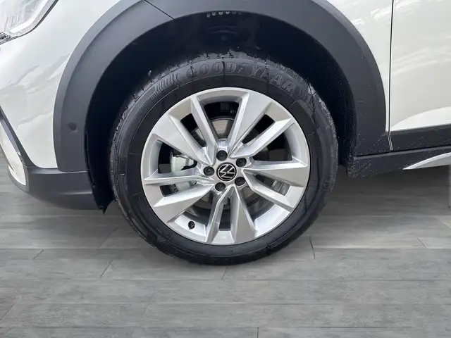 Volkswagen Taigo view 8