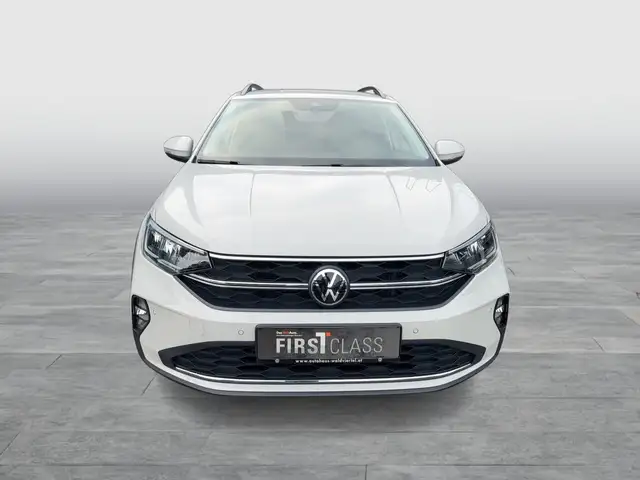Volkswagen Taigo view 2