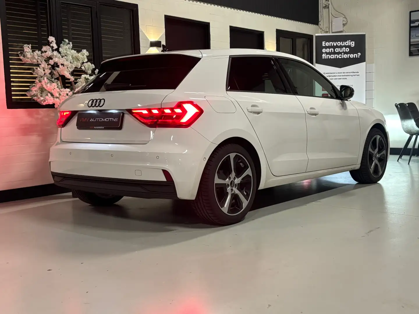 Audi A1 Sportback 25 TFSI Cam|Keyless|CarPlay|Nav|Xenon|Ma Blanc - 2