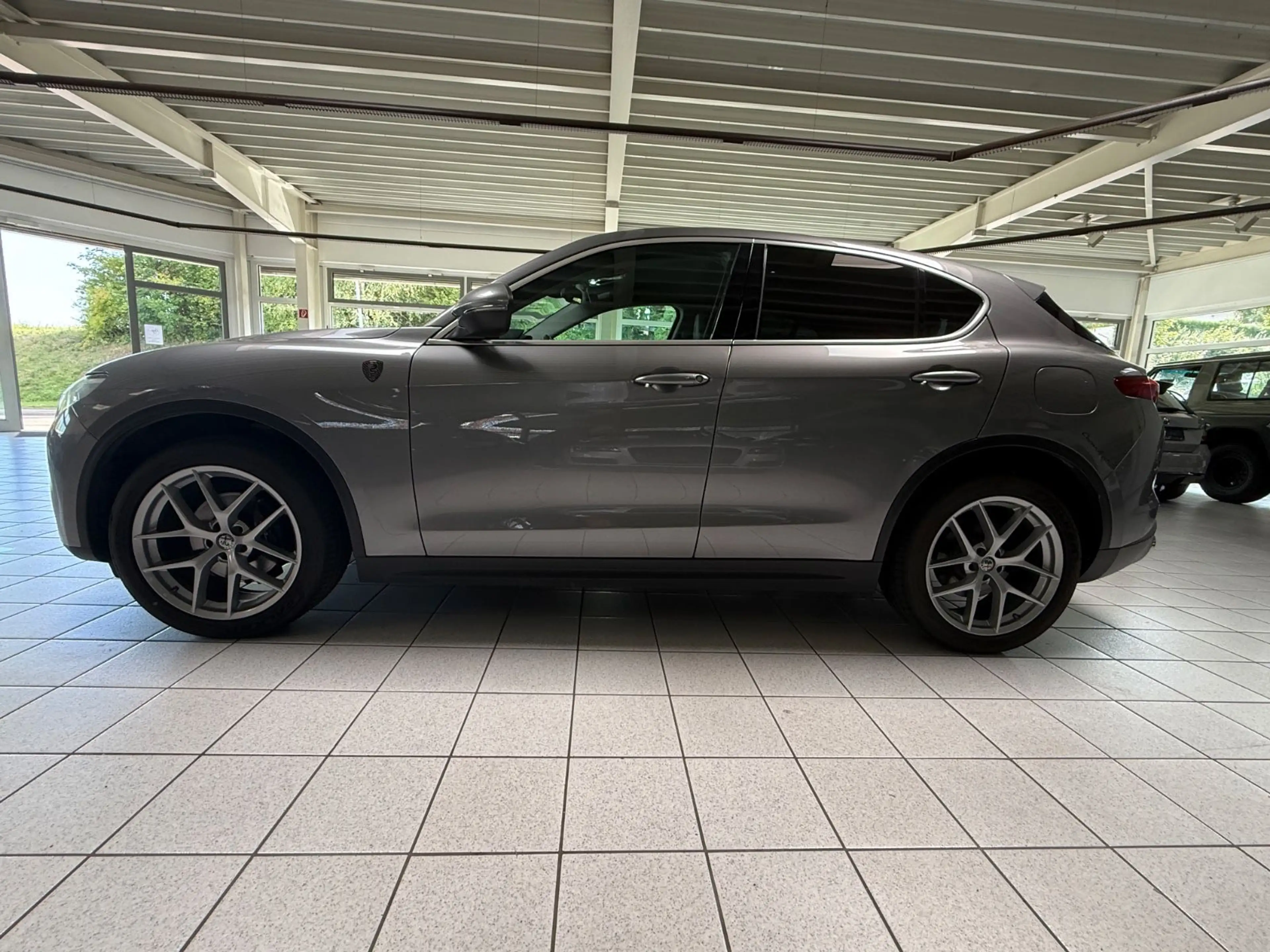 Alfa Romeo Stelvio First Edition Q4 — photo 2