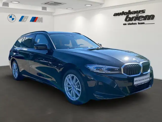 BMW 3 Series view 2