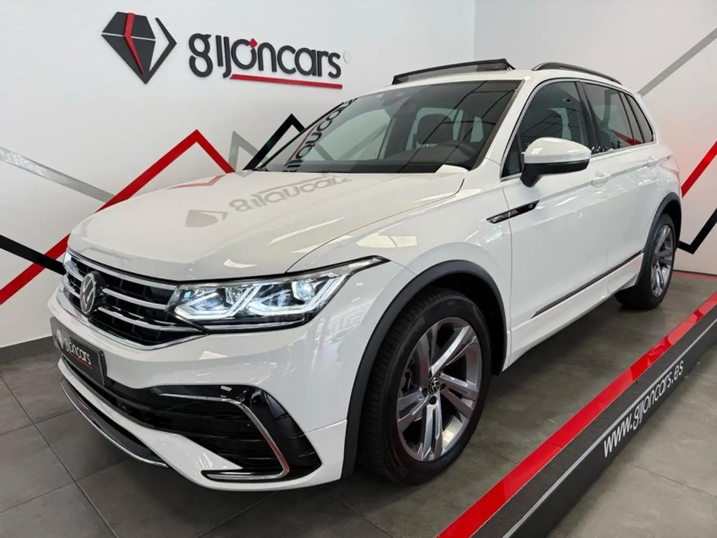 Volkswagen Tiguan 2.0TDI R-Line DSG 110kW - 1