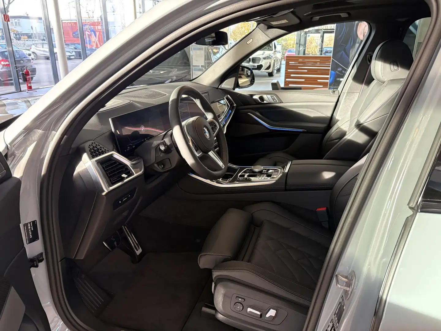 BMW X5 xDrive30d M SPORT PRO HUD+PANO+AHK+H/K+LED+ALARM+2 Grau - 2