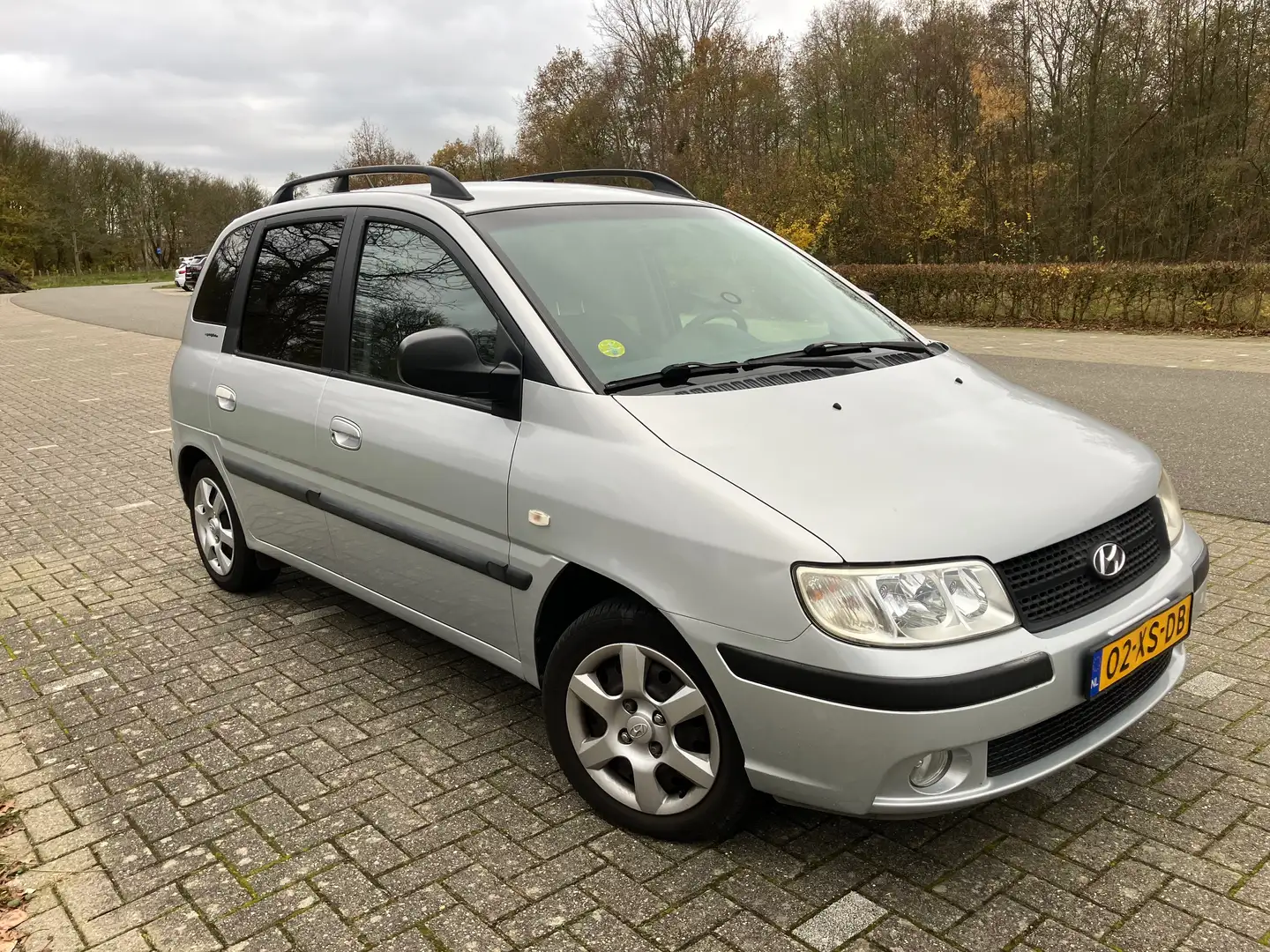 Hyundai Matrix Matrix 1.6i Active Joy Silber - 2