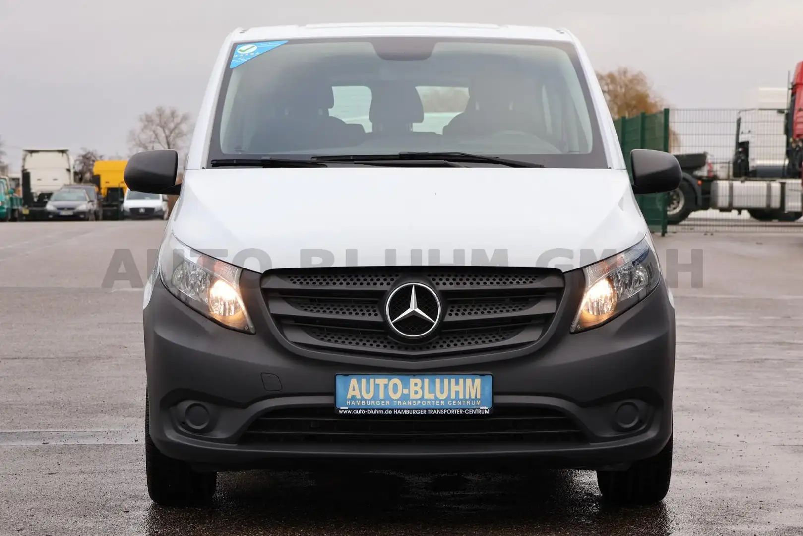 Mercedes-Benz Vito 114 Tourer Pro XXL Rollstuhlrampe 9G-Tronic Blanc - 2