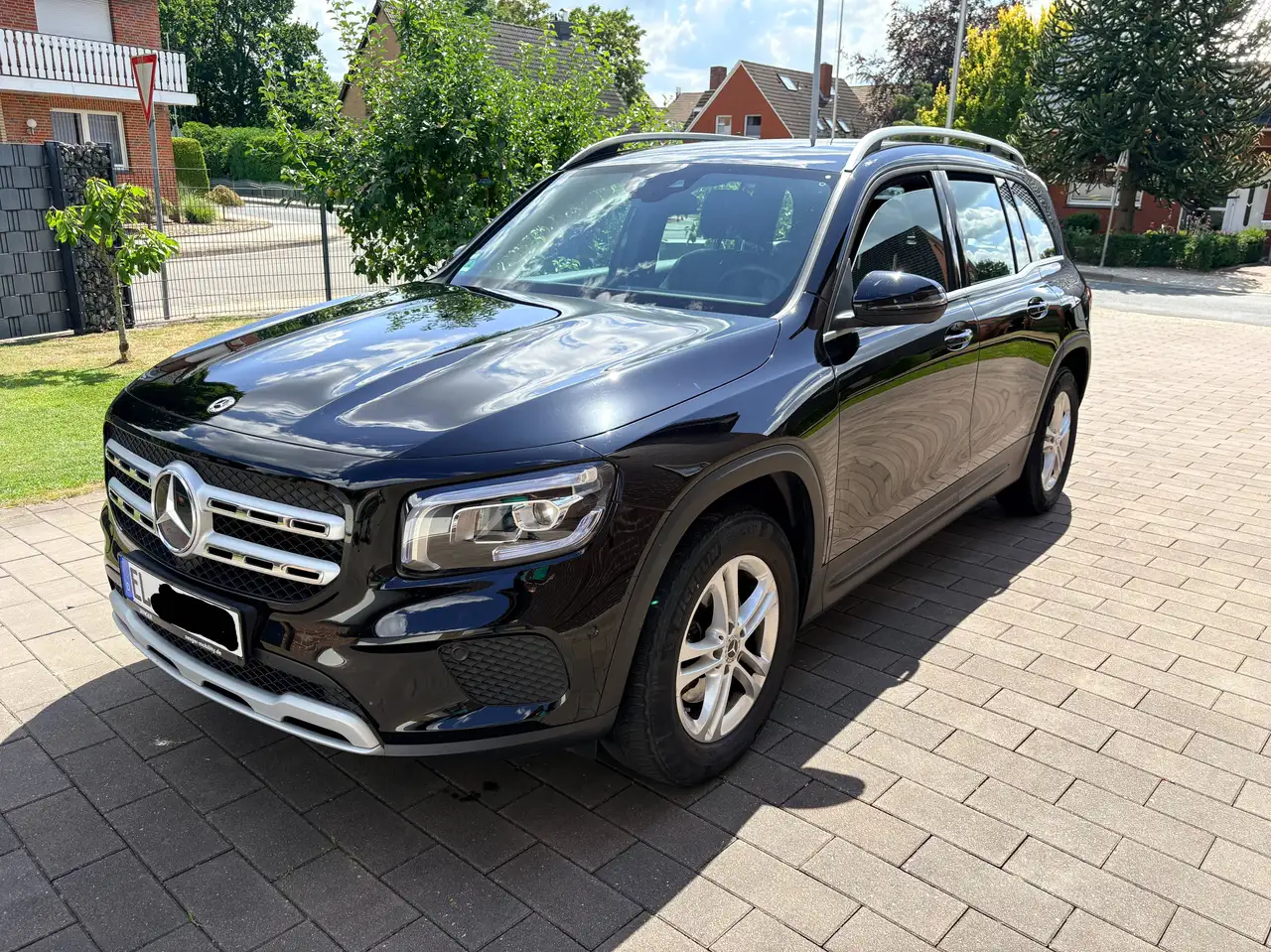 Mercedes-Benz GLB 200