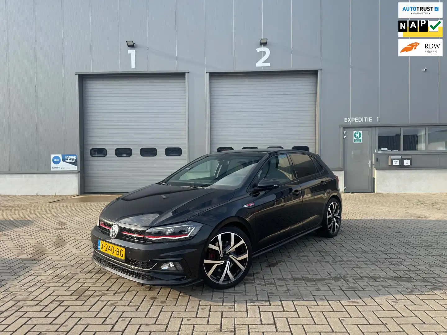Volkswagen Polo GTI 2.0 TSI DSG VIRTUAL Zwart - 1