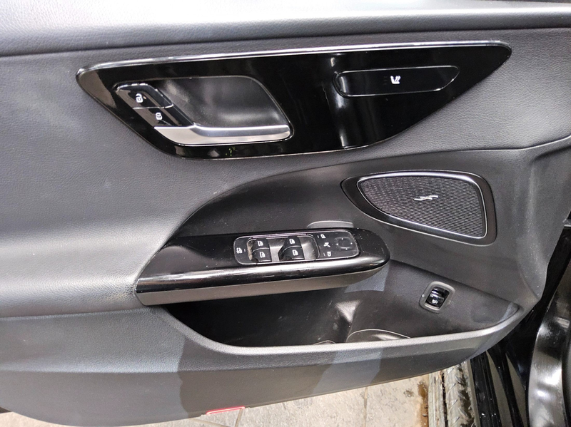 Mercedes-Benz C 200 T d Avantgarde Night Navi LED Shz — photo 10