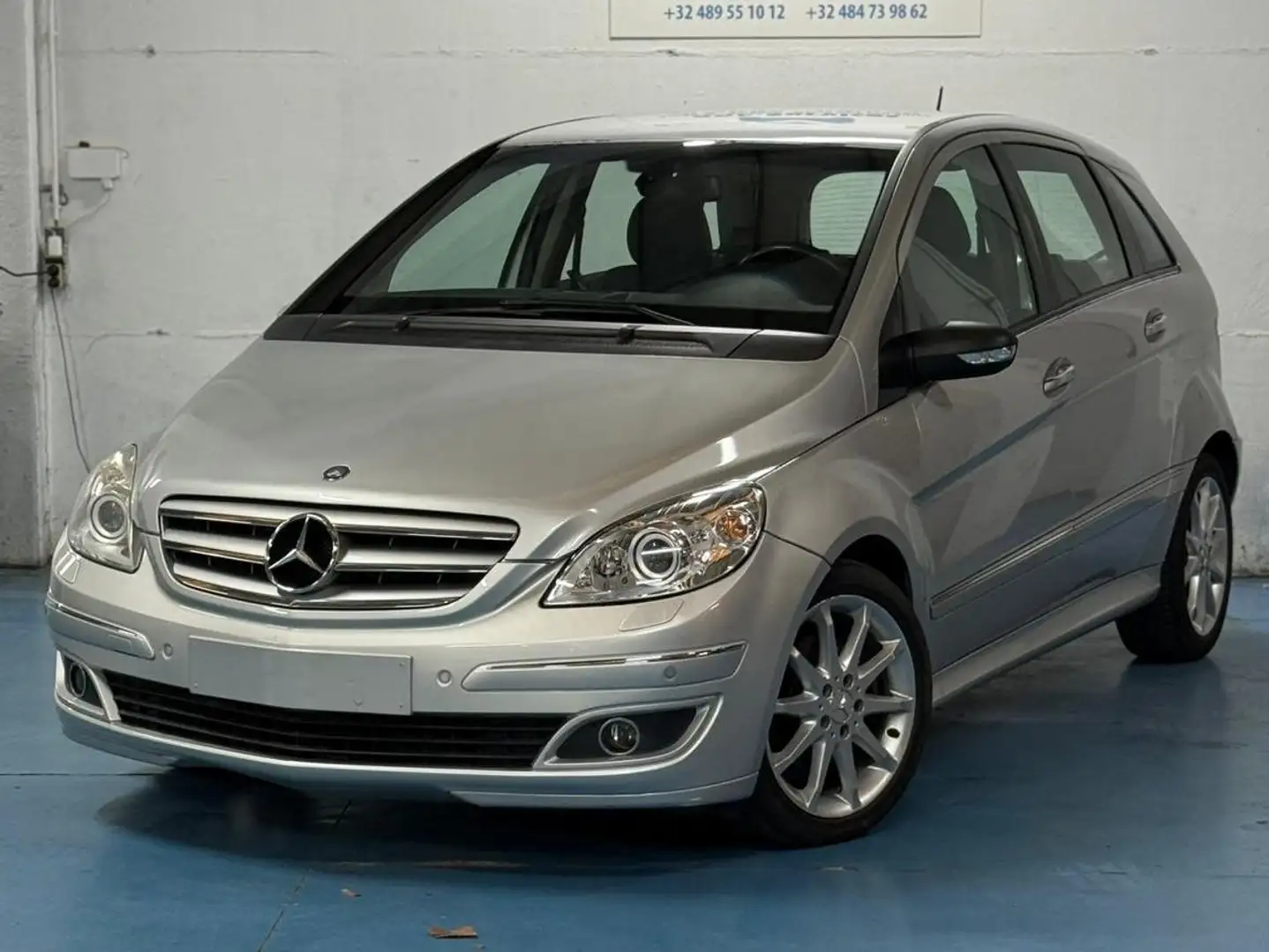 Mercedes-Benz B 200 Argent - 1