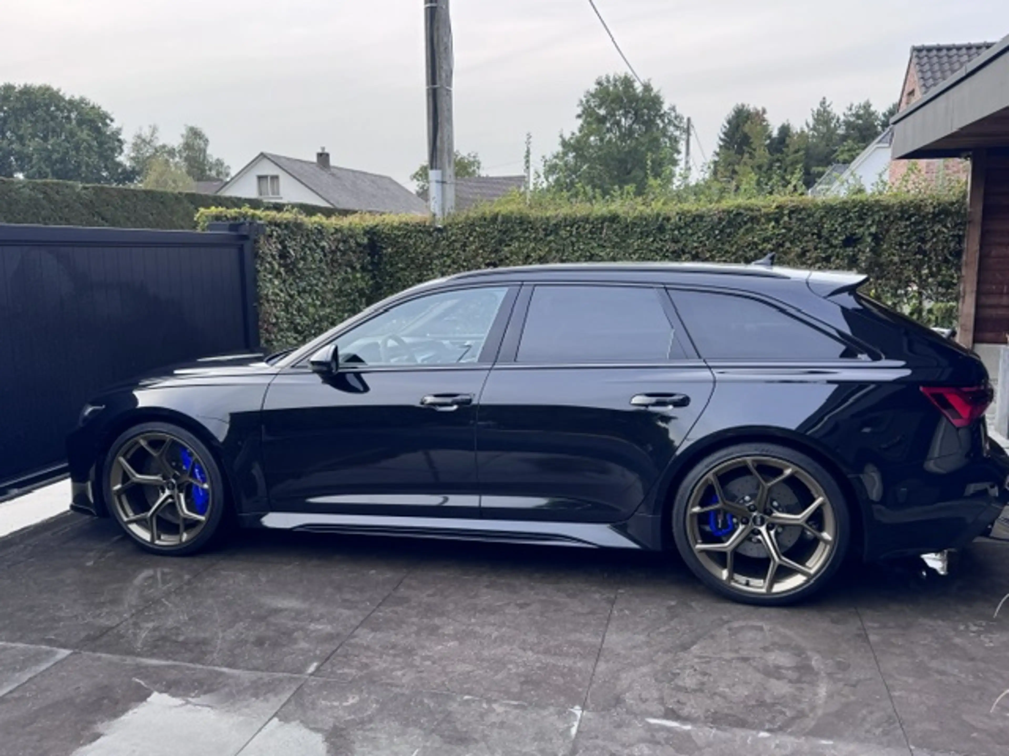 Audi RS6 RS6 Avant 4.0 V8 TFSI Quattro Performance Tiptronic — photo 2