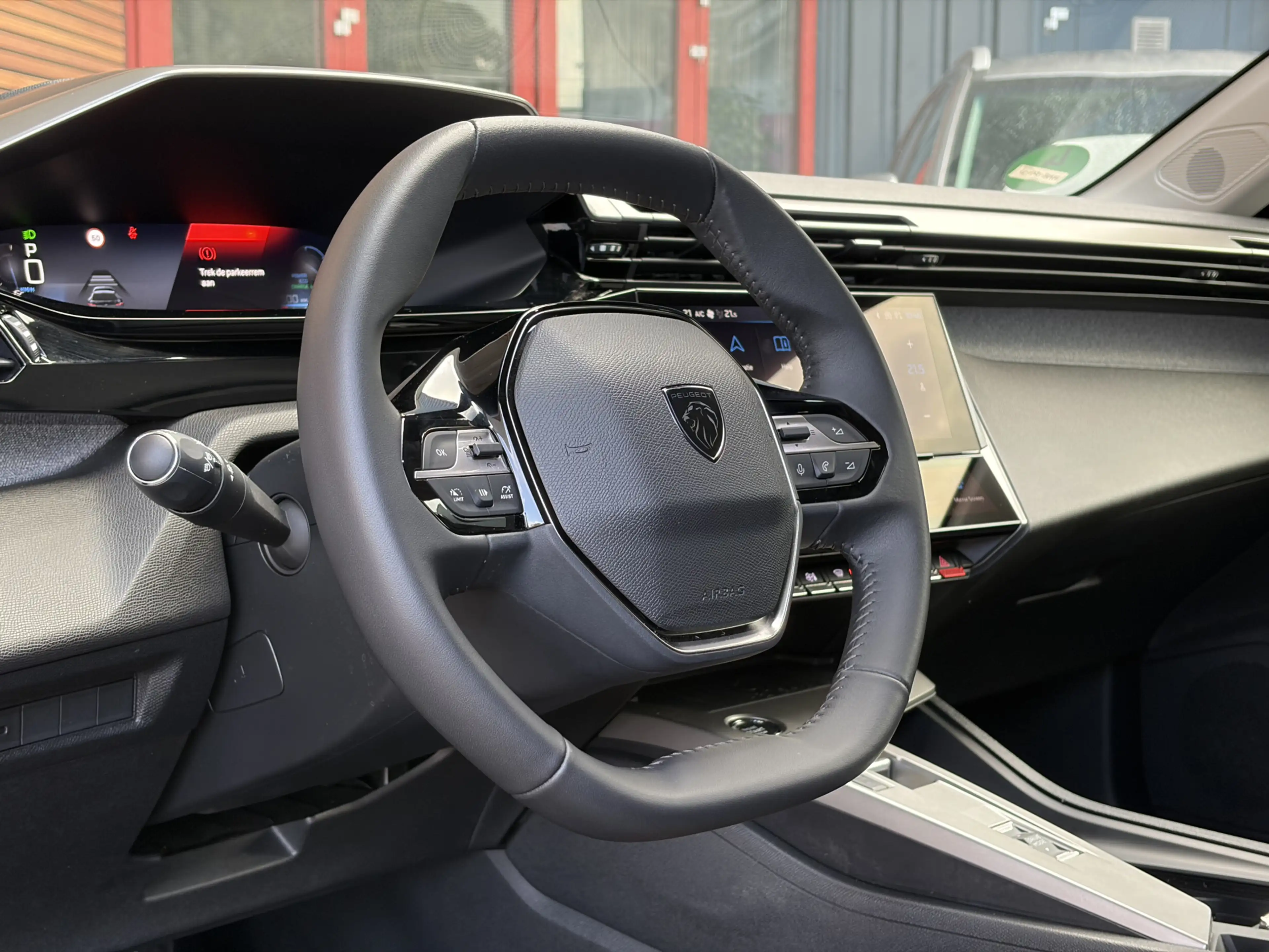 Peugeot 408 1.2 Hybrid 145 e-DCS6 Allure Navigatie / Camera / — photo 7