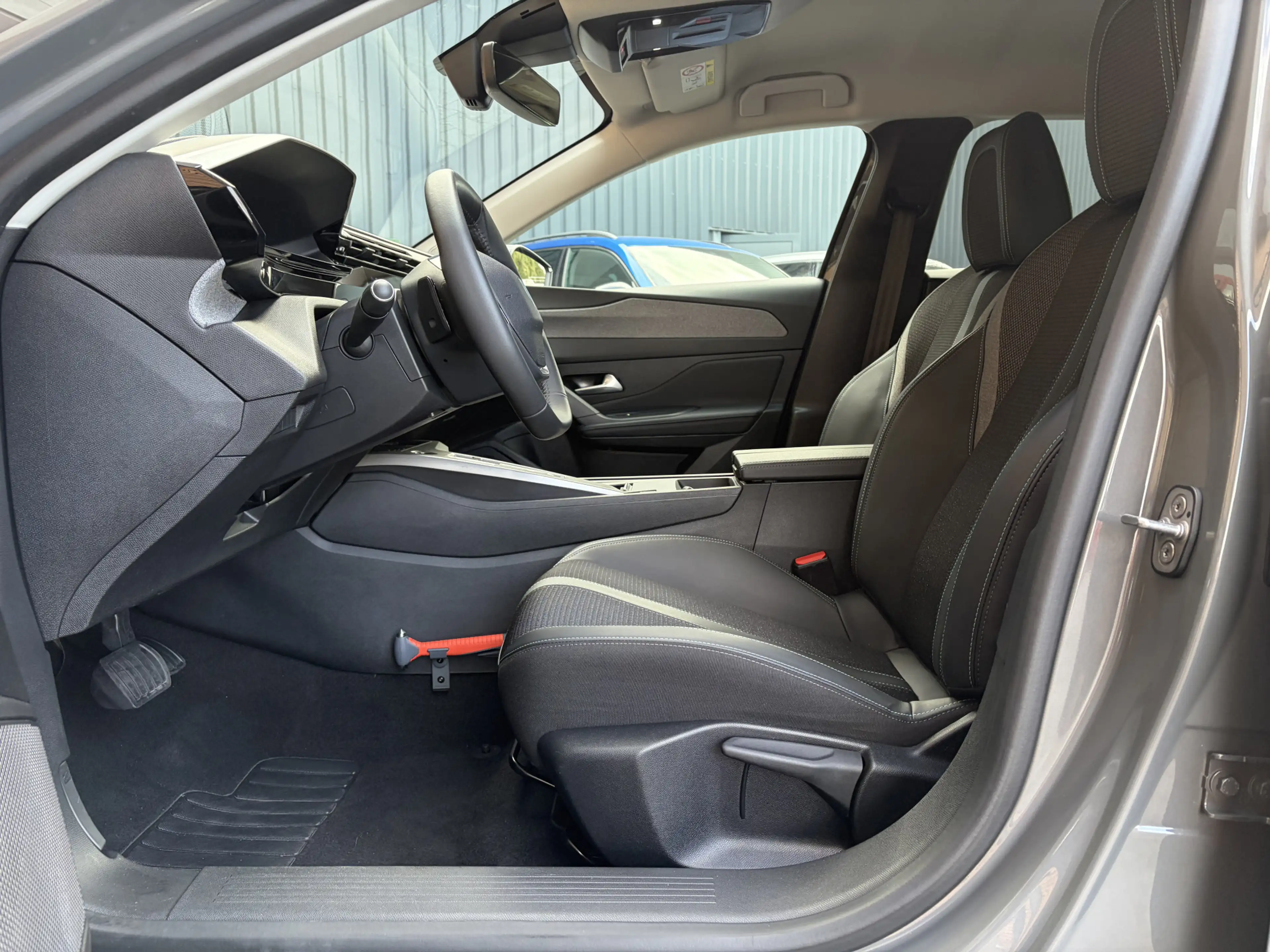 Peugeot 408 1.2 Hybrid 145 e-DCS6 Allure Navigatie / Camera / — photo 44