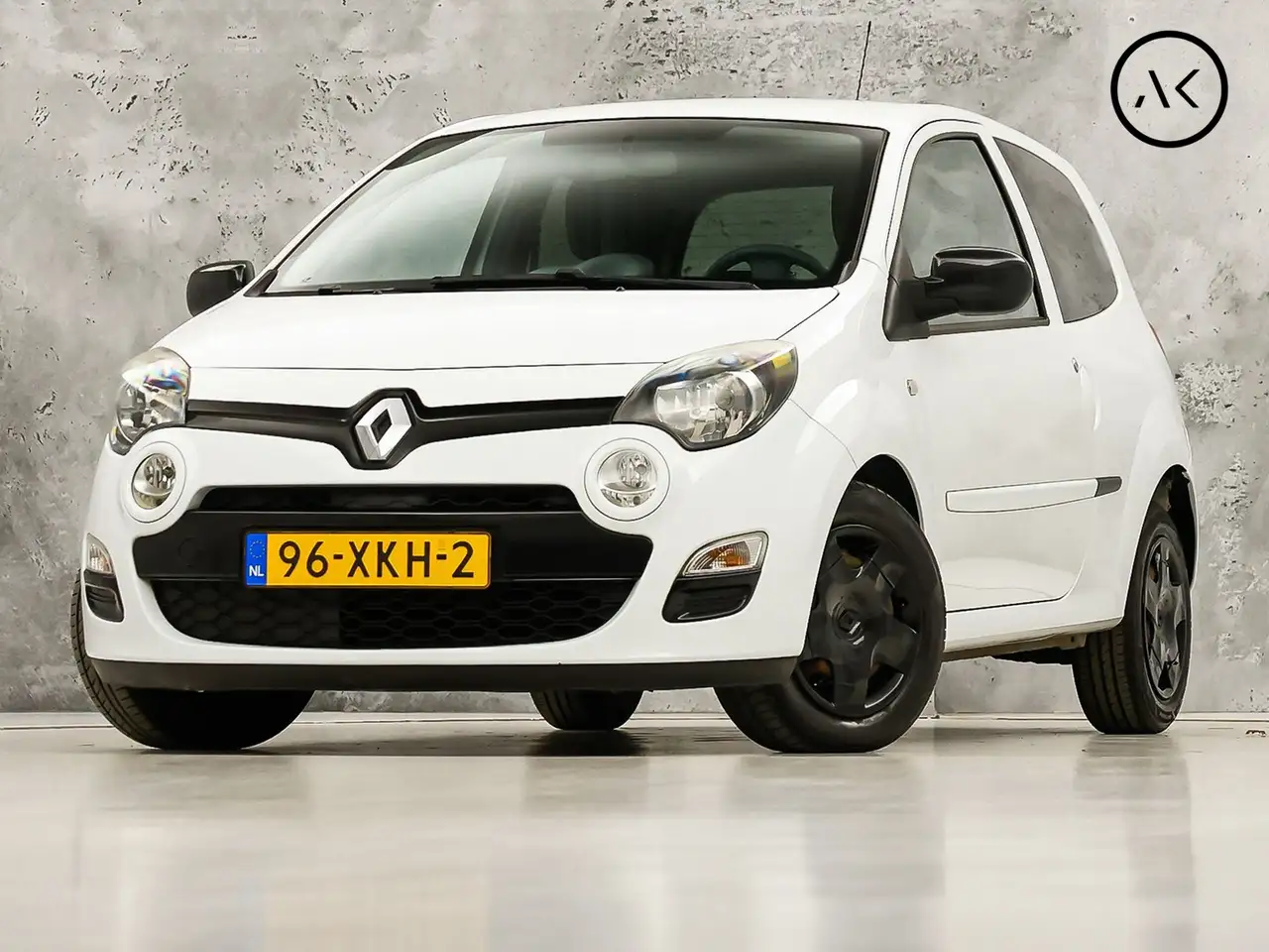 Renault Twingo 1.2 16V Sport (AIRCO, NAP, BLUETOOTH, SPORTSTOELEN — photo 1 of 25