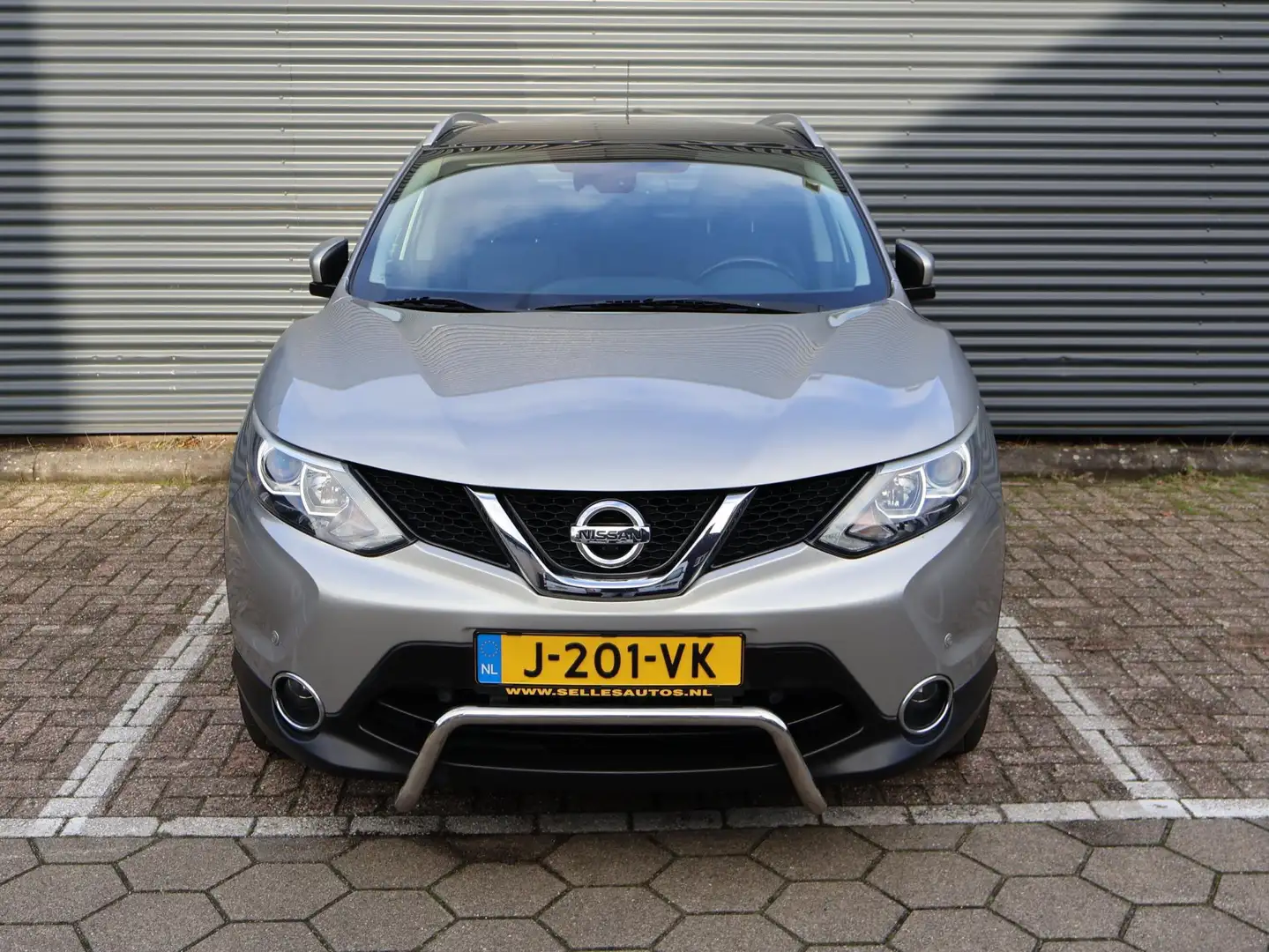 Nissan Qashqai 1.2 Tekna 360 camera Pano Keyless APK Trekhaak Nav Grijs - 2
