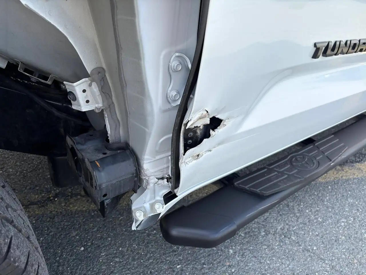 Toyota Tundra снимка Toyota Tundra