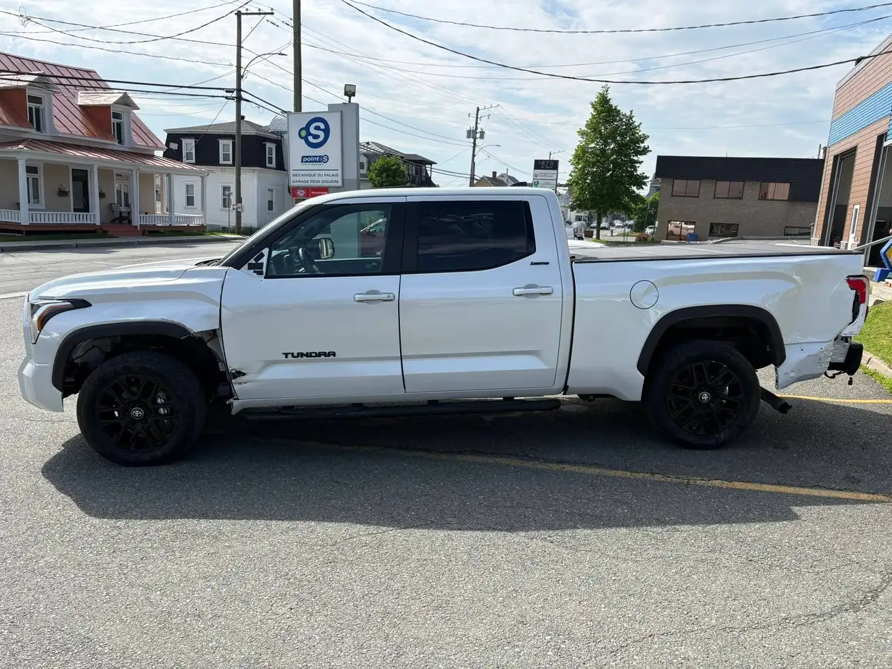 Toyota Tundra снимка Toyota Tundra