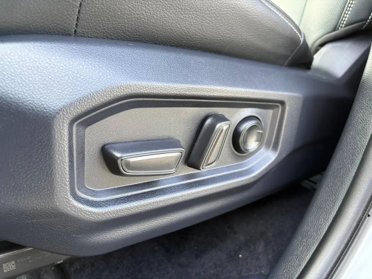 Toyota Tundra снимка Toyota Tundra