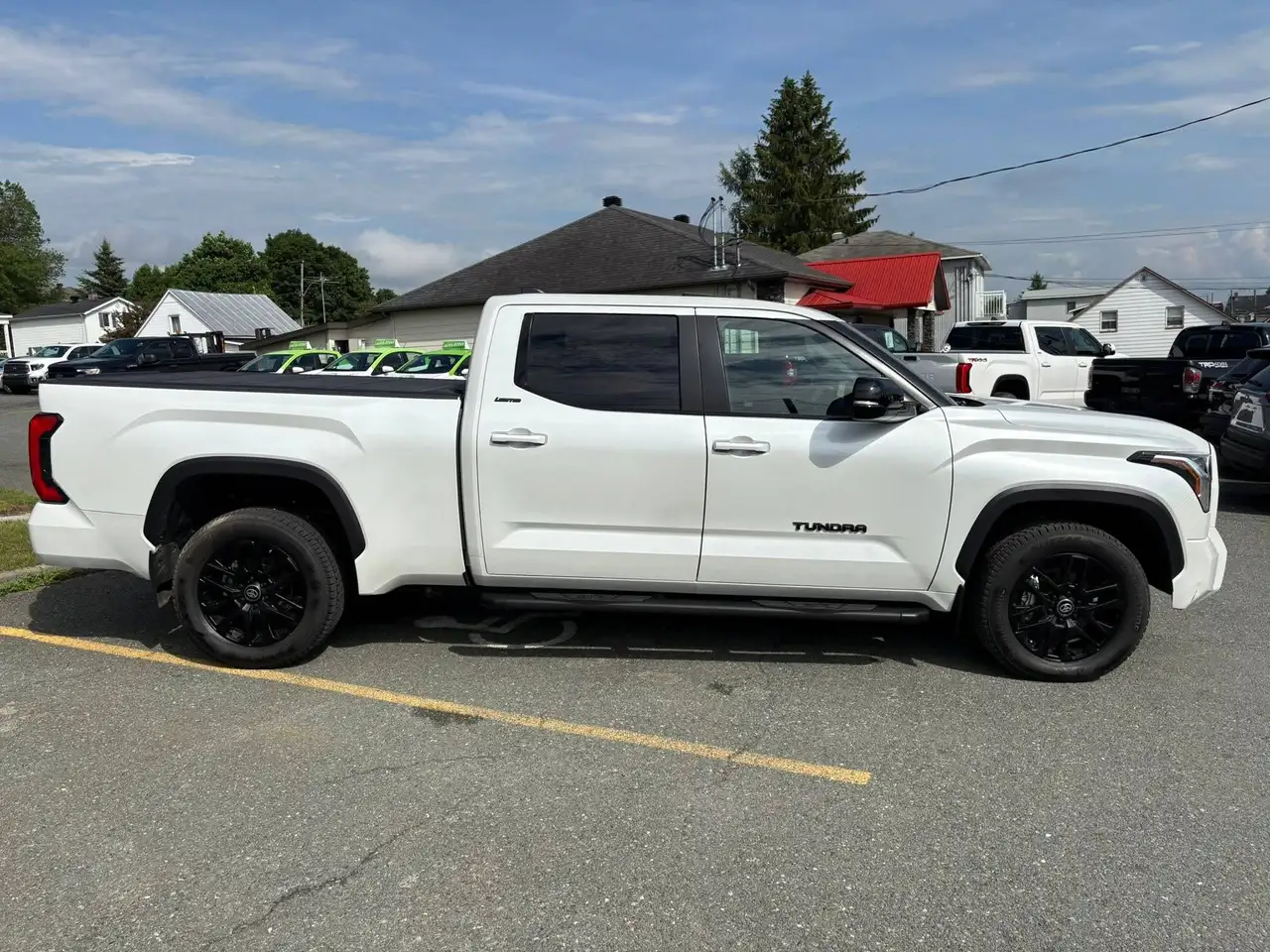 Toyota Tundra снимка Toyota Tundra