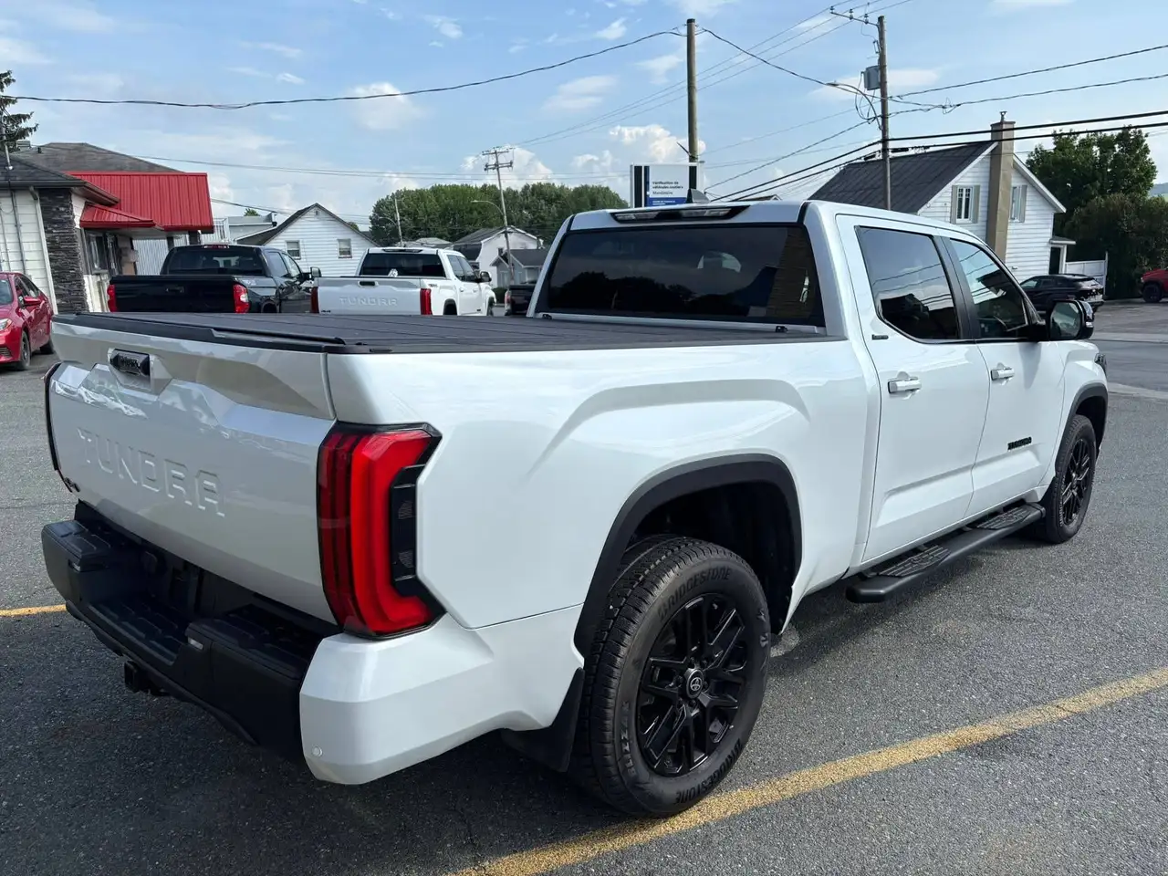 Toyota Tundra снимка Toyota Tundra