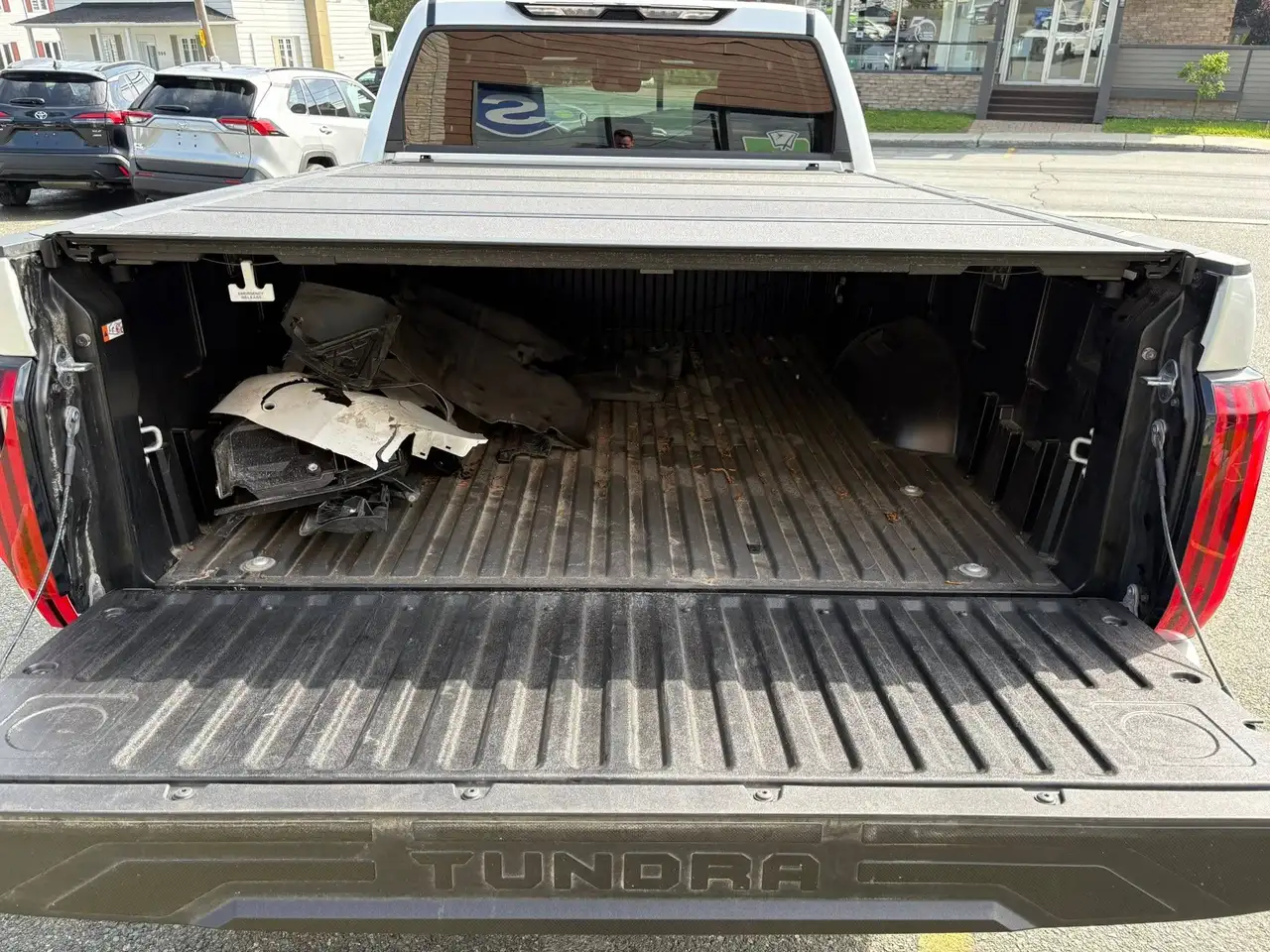 Toyota Tundra снимка Toyota Tundra