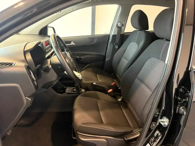Kia Picanto view 8