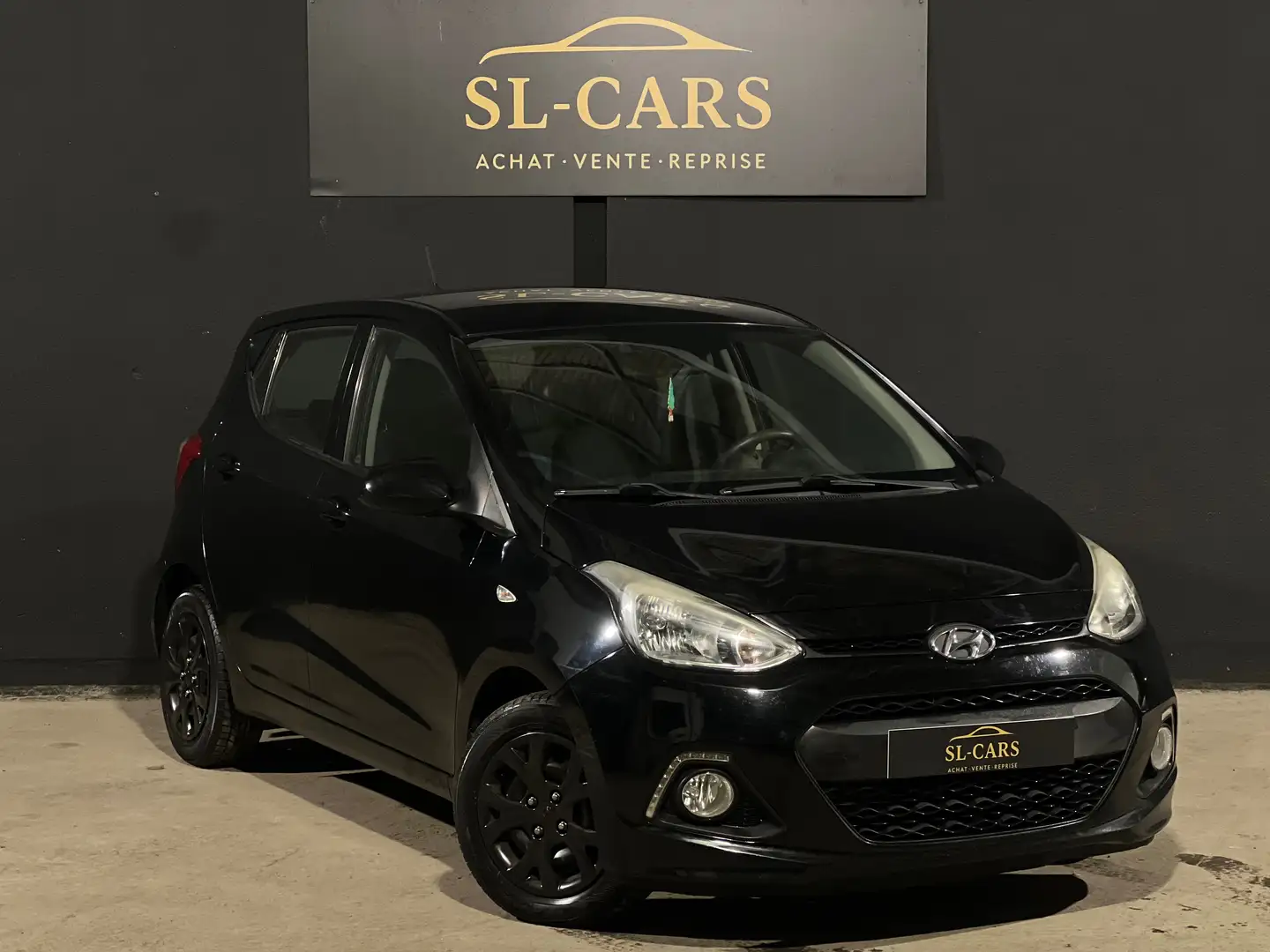 Hyundai i10 1.0i -PRETE A IMMATRICULÉ- 12 MOIS DE GARANTIE !! Noir - 1