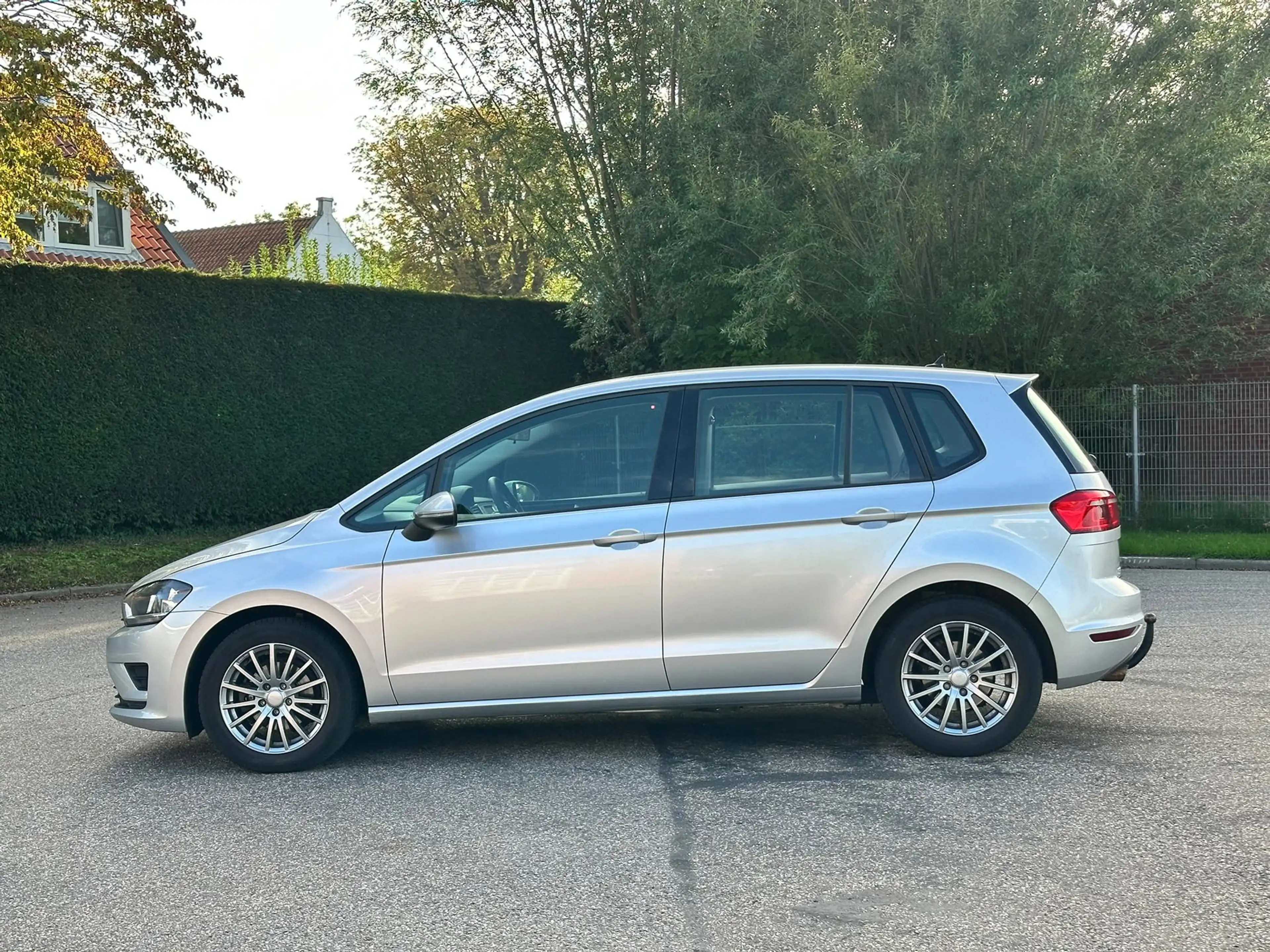 Volkswagen Golf Sportsvan 1.2 TSI Trendline Automaat*1e Eigenaar*Navigatie*C — photo 2