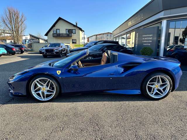 Ferrari F8 Spider F8 Spider*Carbon ADAS JBL Lift Diamond Stiching*