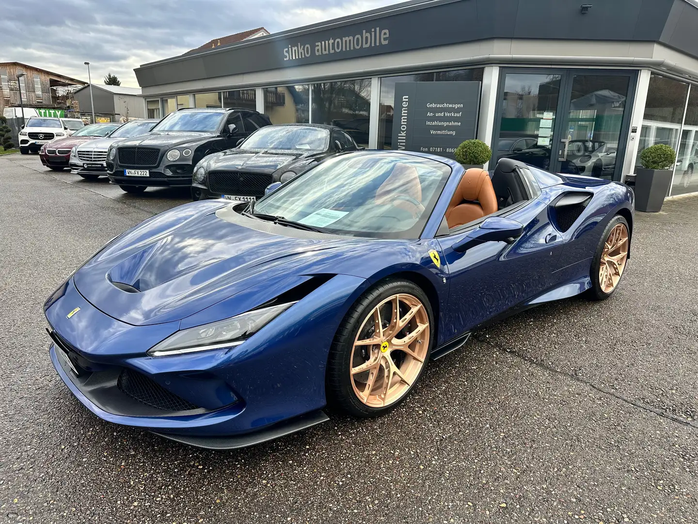 Ferrari F8 Spider F8 Spider*Carbon ADAS JBL Lift Diamond Stiching* Albastru - 1