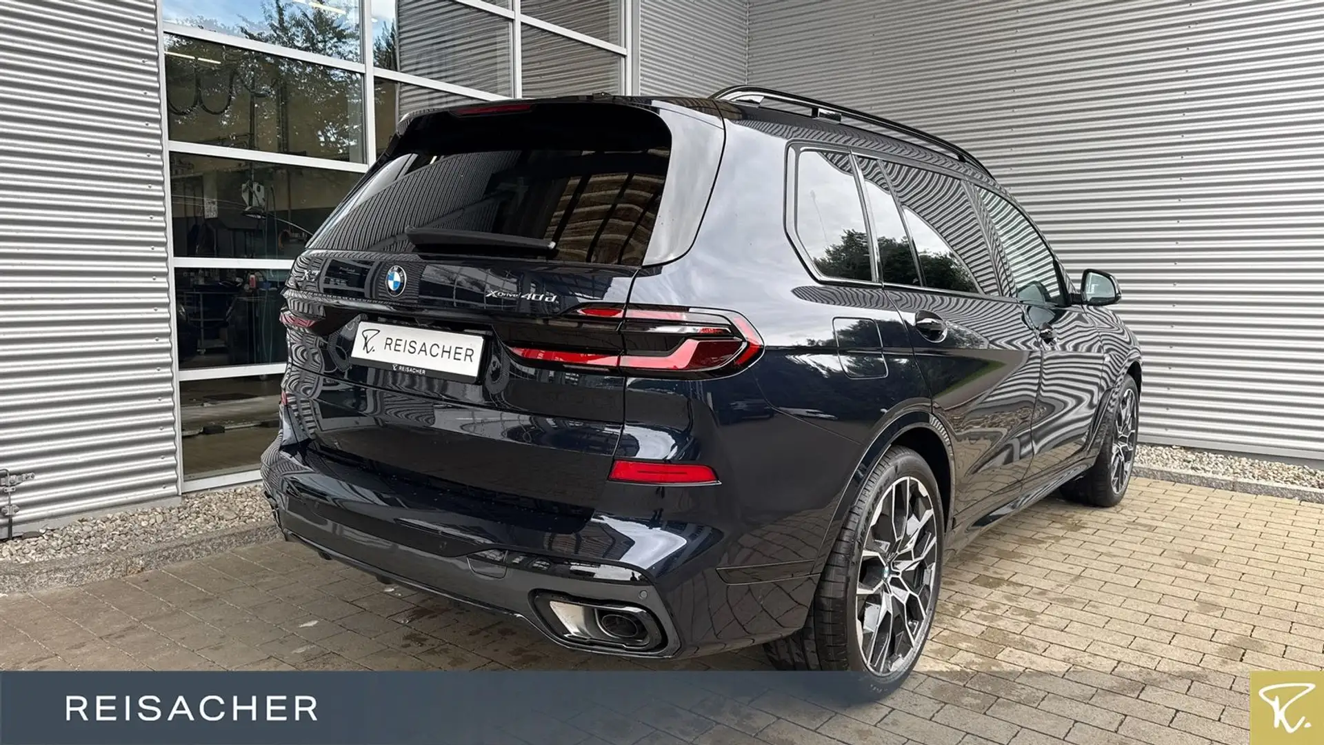 BMW X7 xDrive40d A M-Sport,M-Sport PRO,SkyLou,AHK,DA Fekete - 2