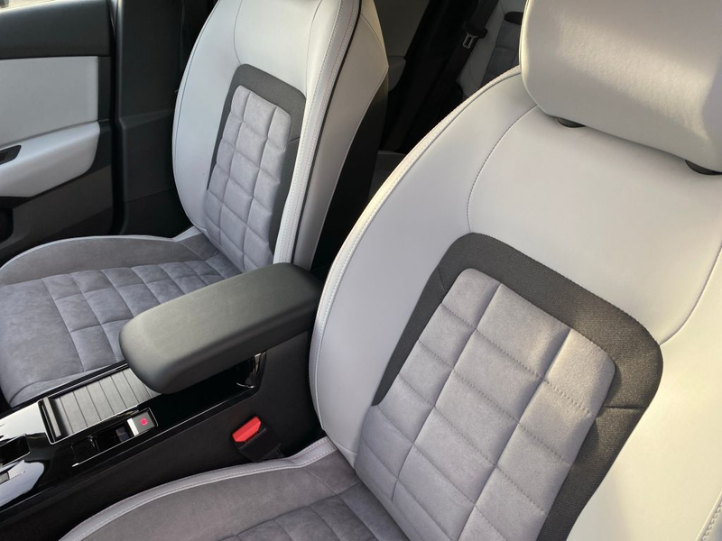Citroen C4 Benzin 130 Automatik MAX *Alcantara*Winter*Techno* — photo 8