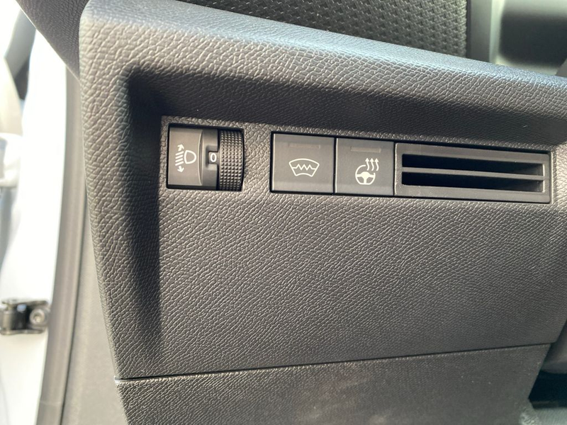 Citroen C4 Benzin 130 Automatik MAX *Alcantara*Winter*Techno* — photo 14