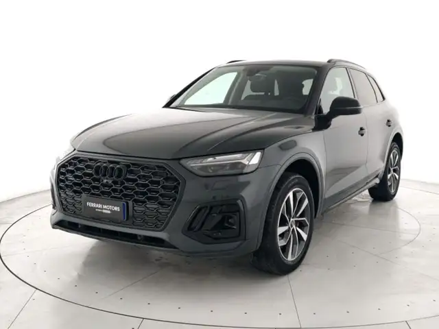 Audi Q5 40 2.0 tdi mhev 12V quattro s-tronic