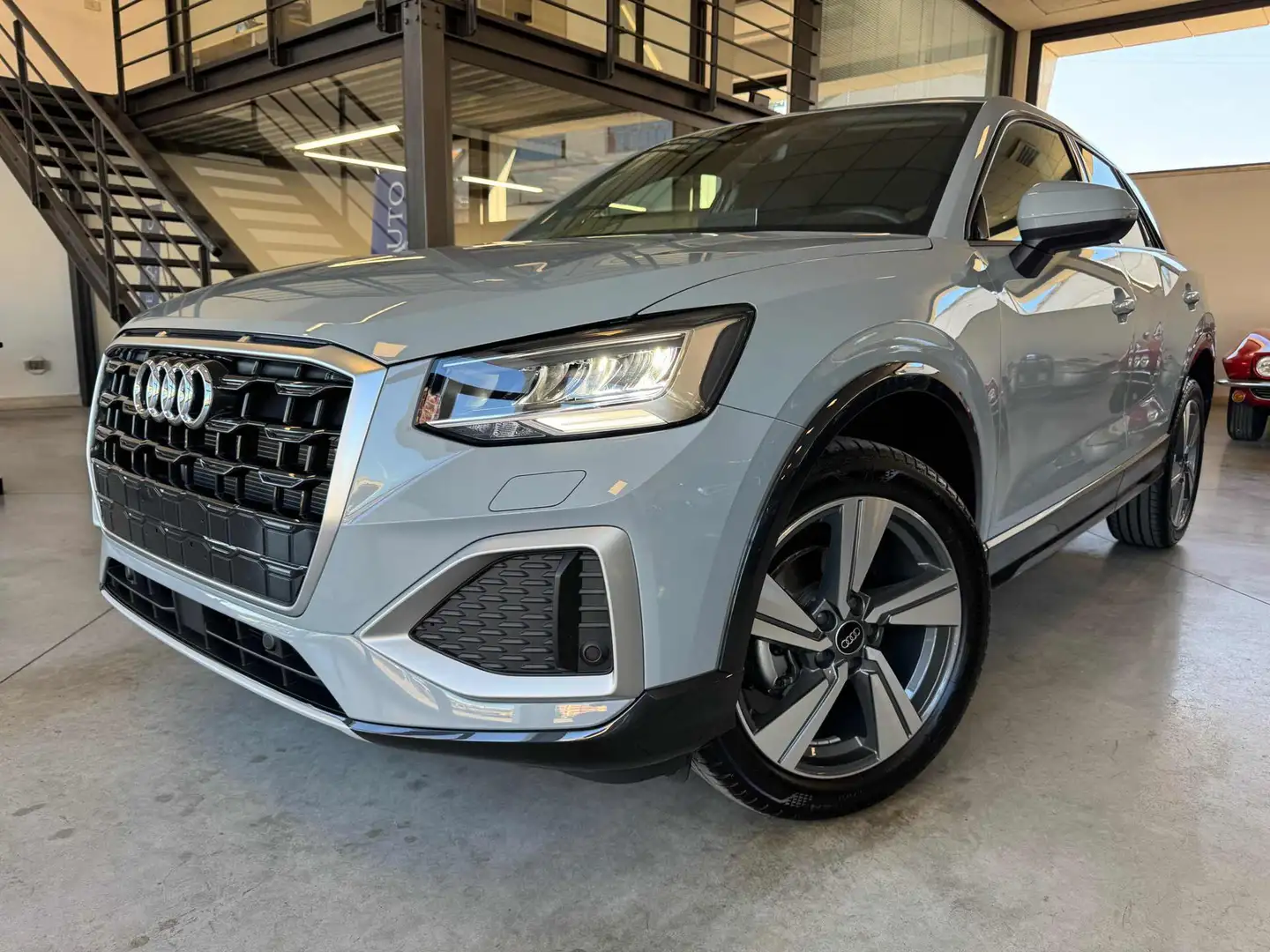 Audi Q2 35 TFSI S tronic Business Advanced Gris - 1