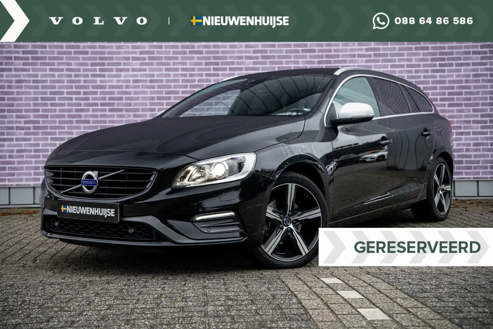 Volvo V60 2.0 T4 Business Sport | Trekhaak | Navigatie | Led Zwart - 1