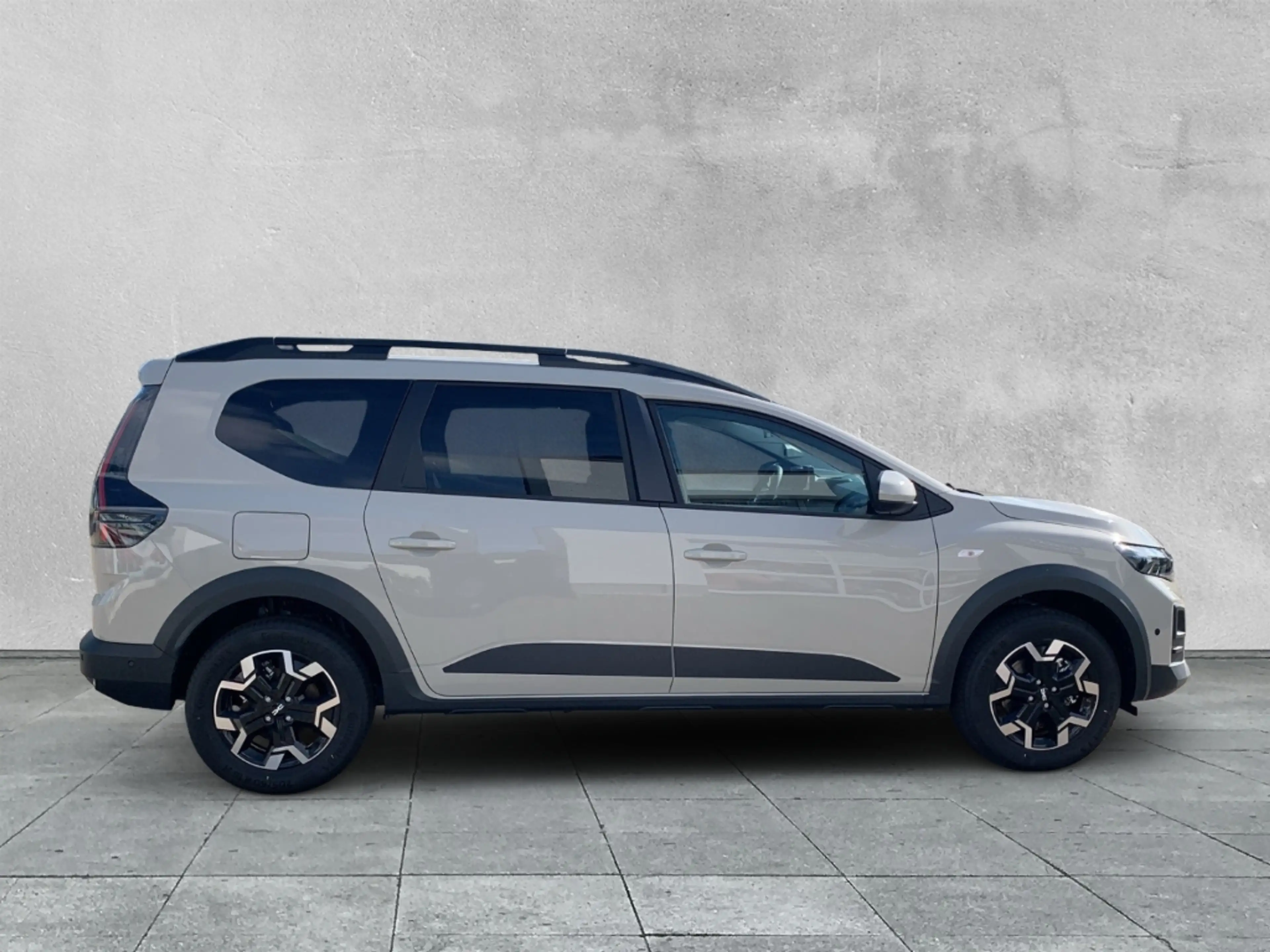 Dacia Jogger JOURNEY HYBRID 155 Journey SHZ+PDC+NAV+KAMERA+LED — photo 6